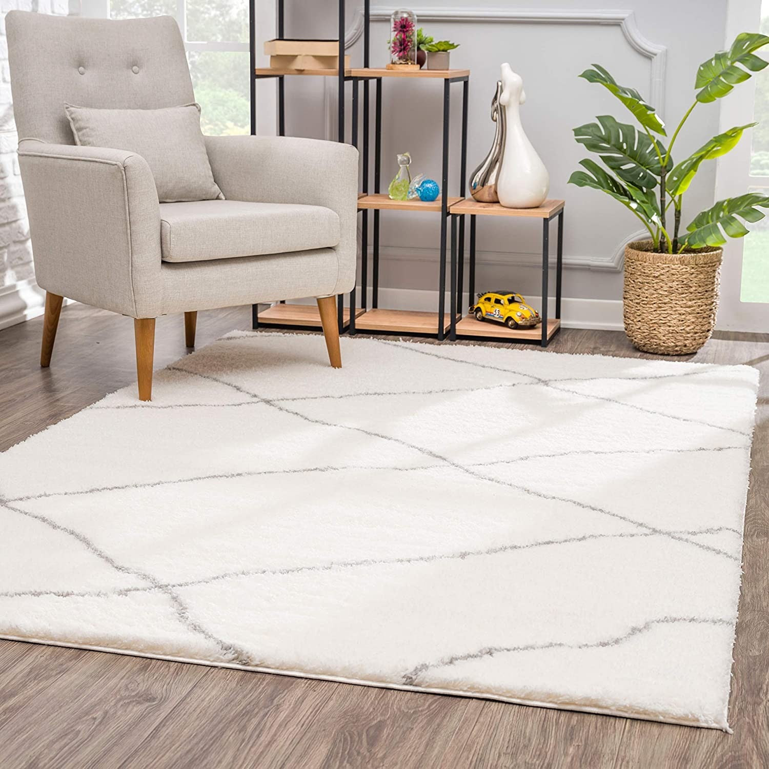 5' X 8' Ivory Modern Uneven Lattice Area Rug-Area Rugs-DECOROLALA