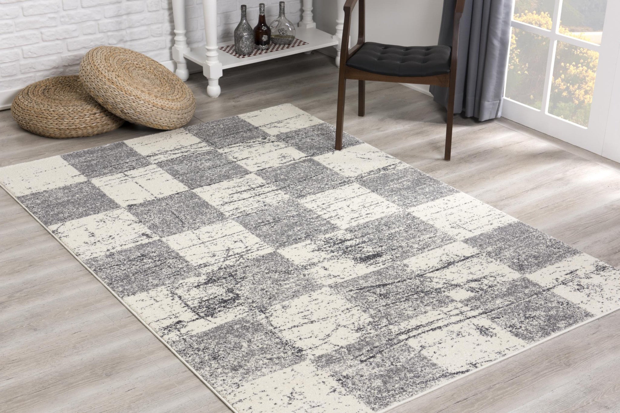 5' X 8' White And Gray Checkered Area Rug-Area Rugs-DECOROLALA