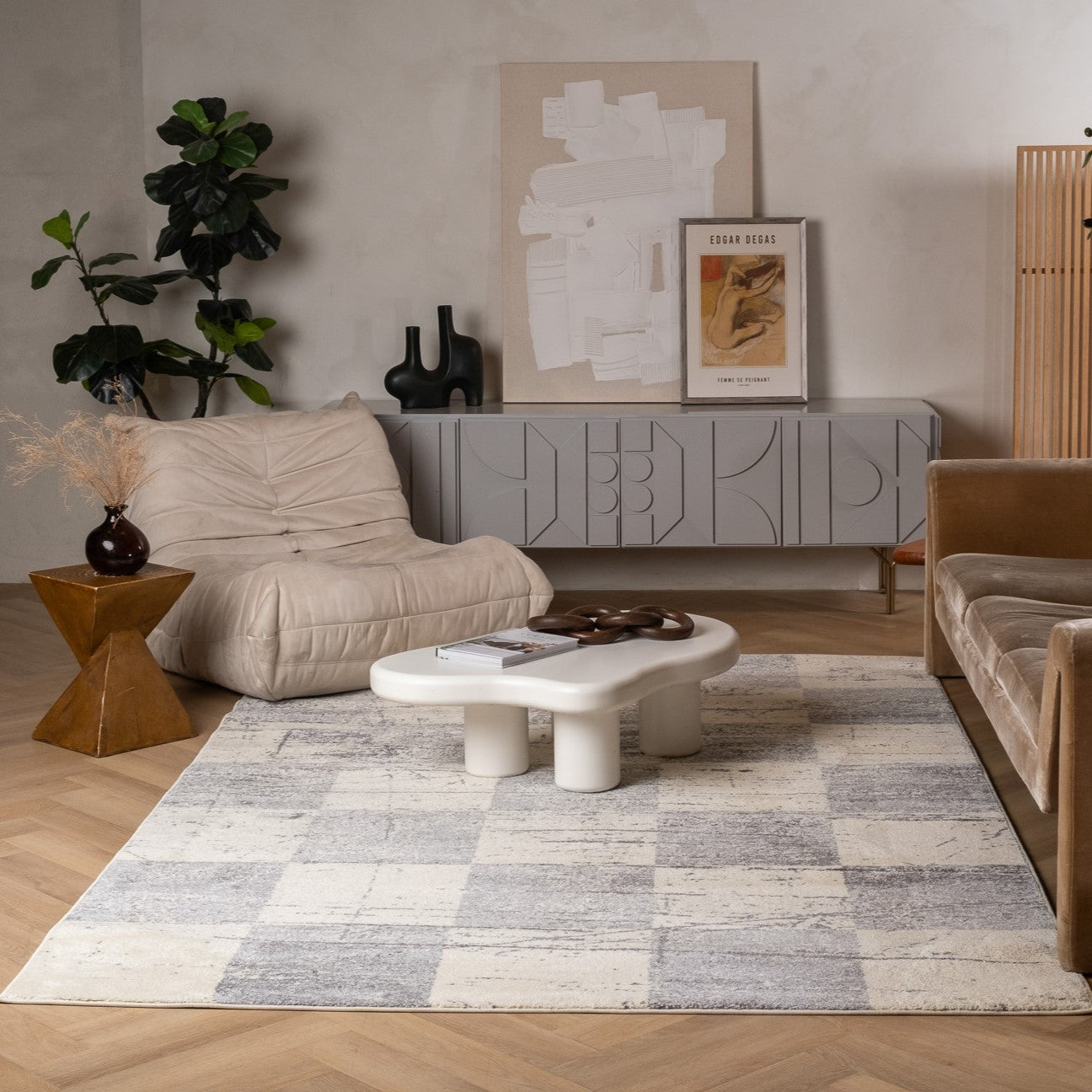 5' X 8' White And Gray Checkered Area Rug-Area Rugs-DECOROLALA