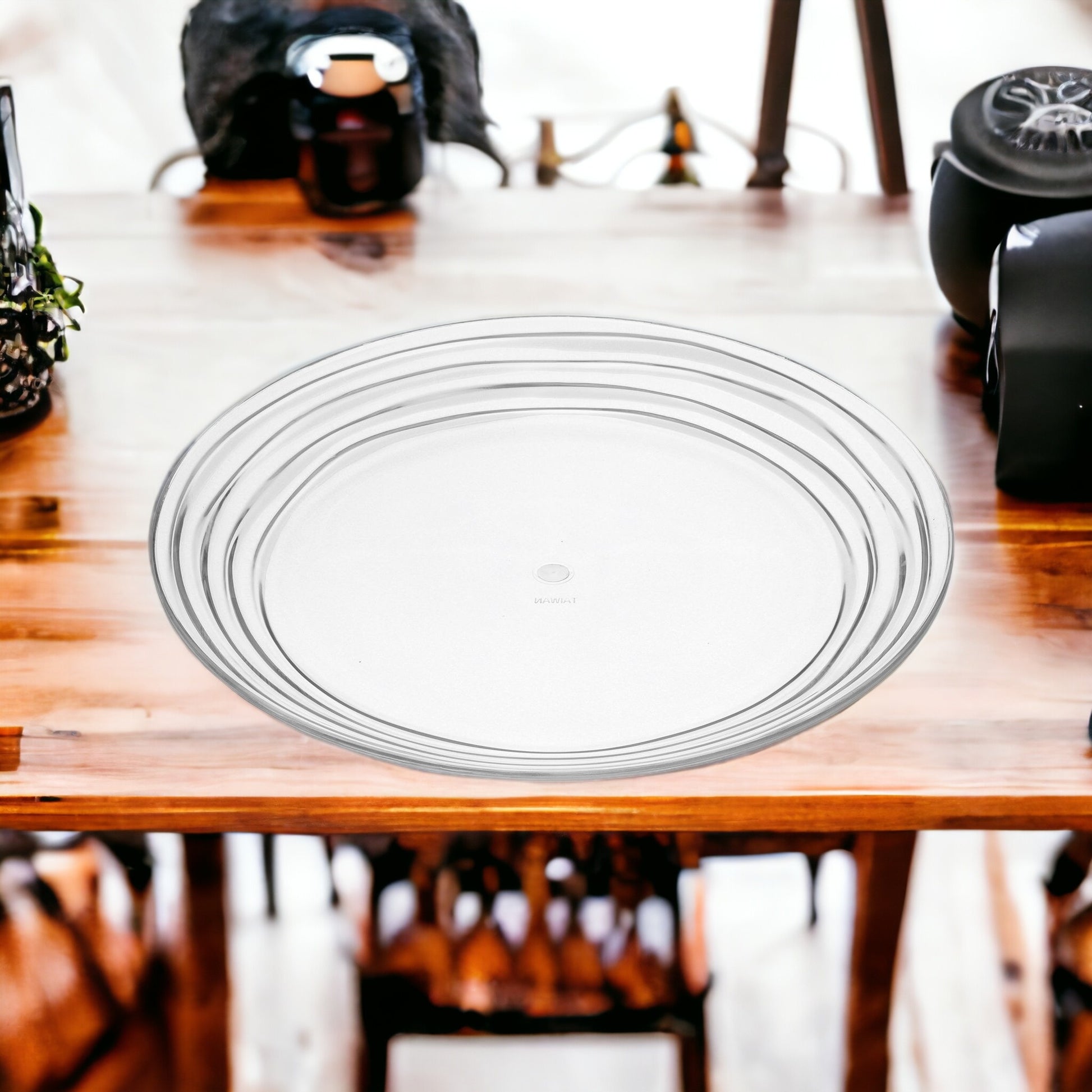 Clear Four Piece Round Swirl Acrylic Service For Four Salad Plate Set-Dinnerware-DECOROLALA