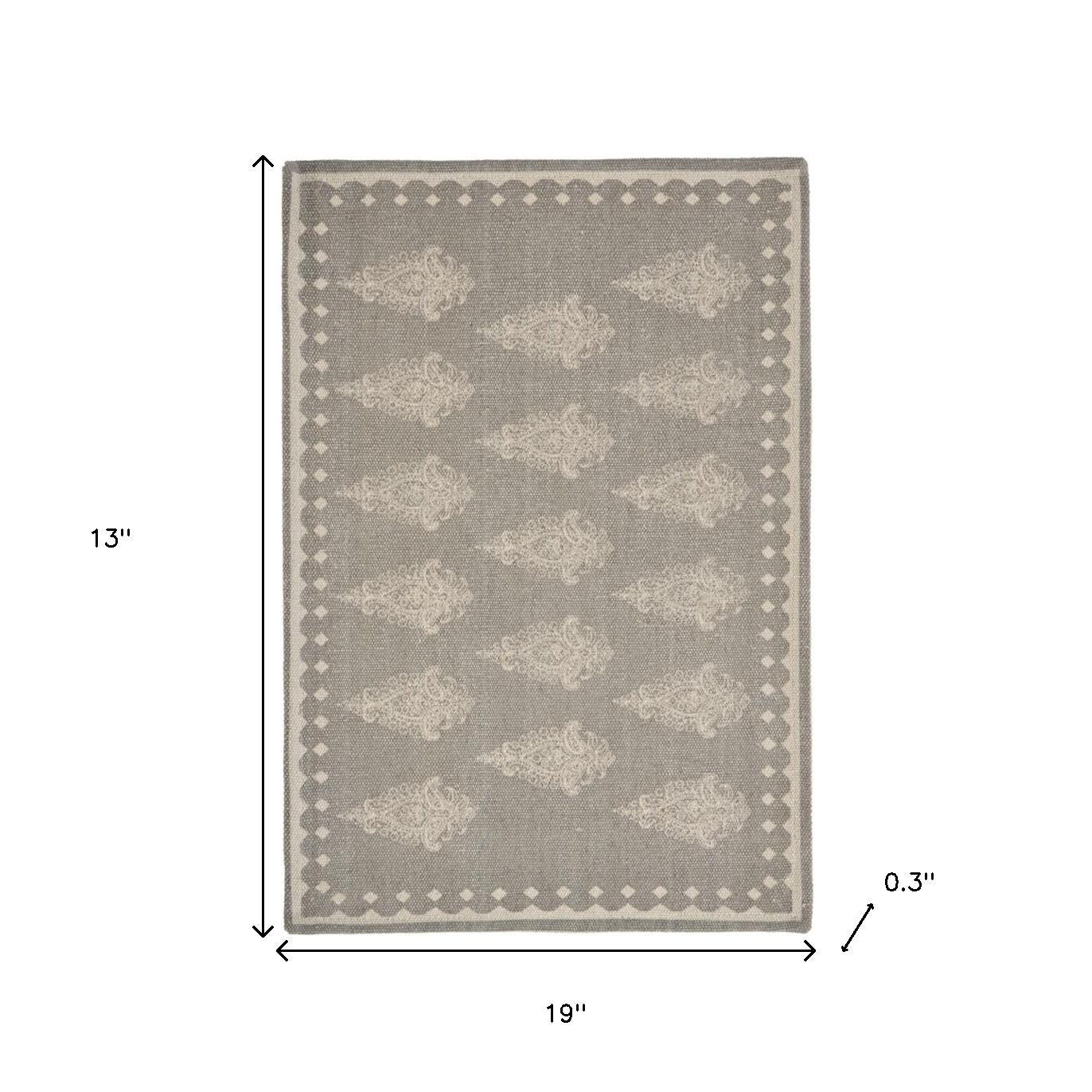 19" Set of Four Gray And Cream Geometric Medallion Cotton Placemats-Dining Linens-DECOROLALA