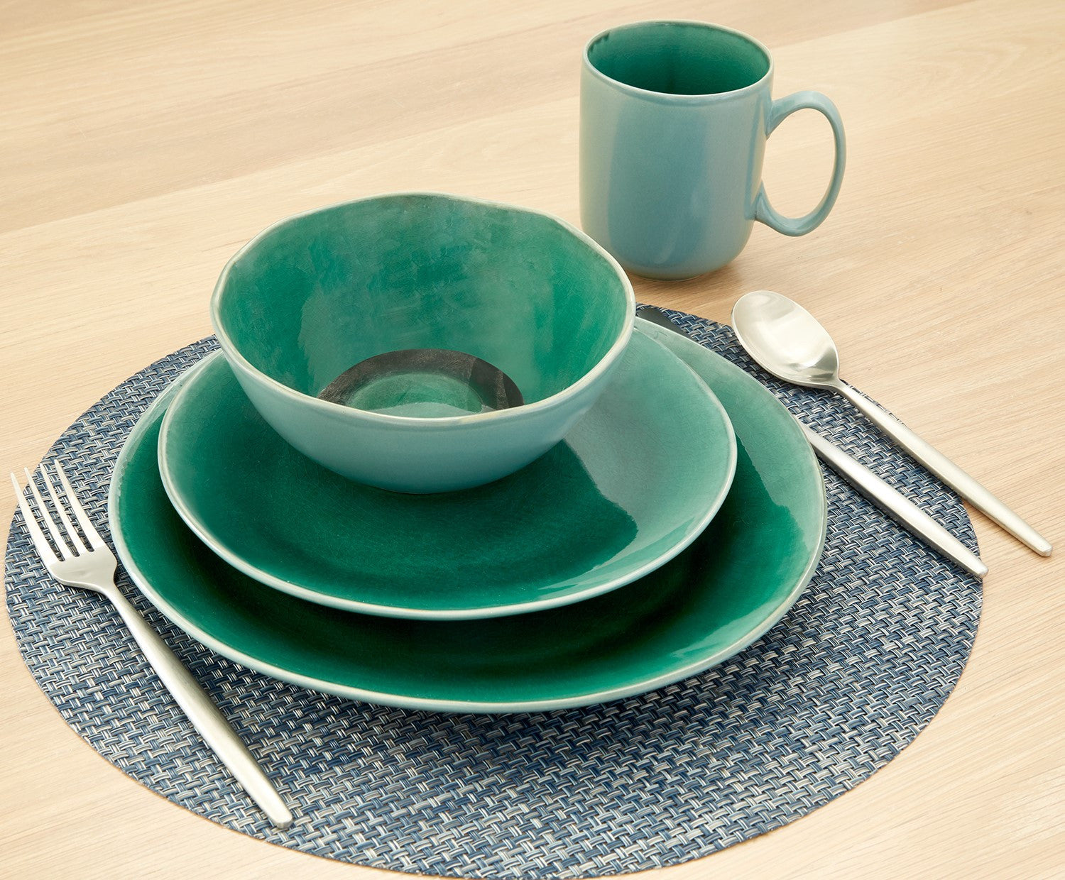 Green Sixteen Piece Ceramic Service For Four Dinnerware Set-8