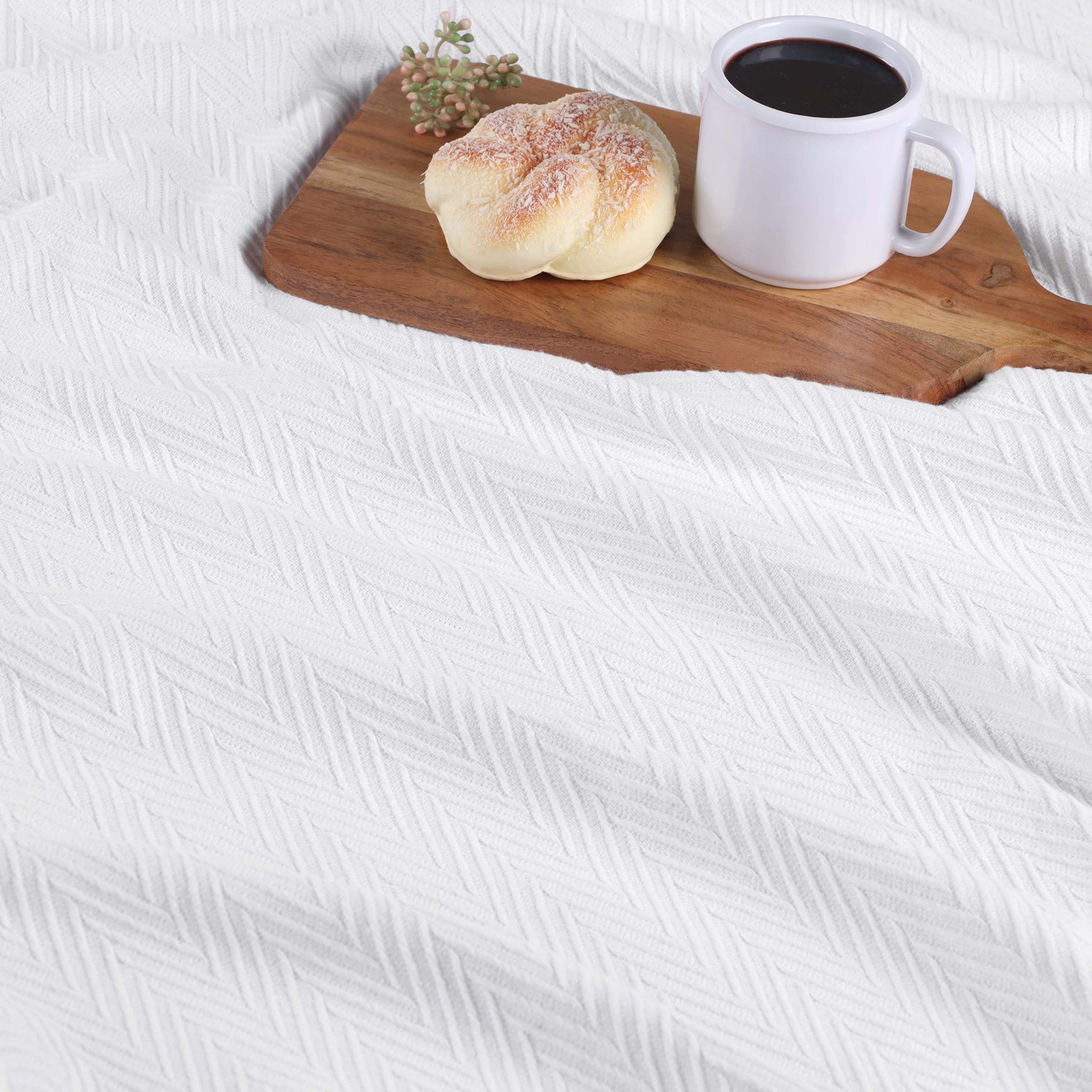 King White Cotton Woven Chevron Blanket-Throws & Blankets-DECOROLALA
