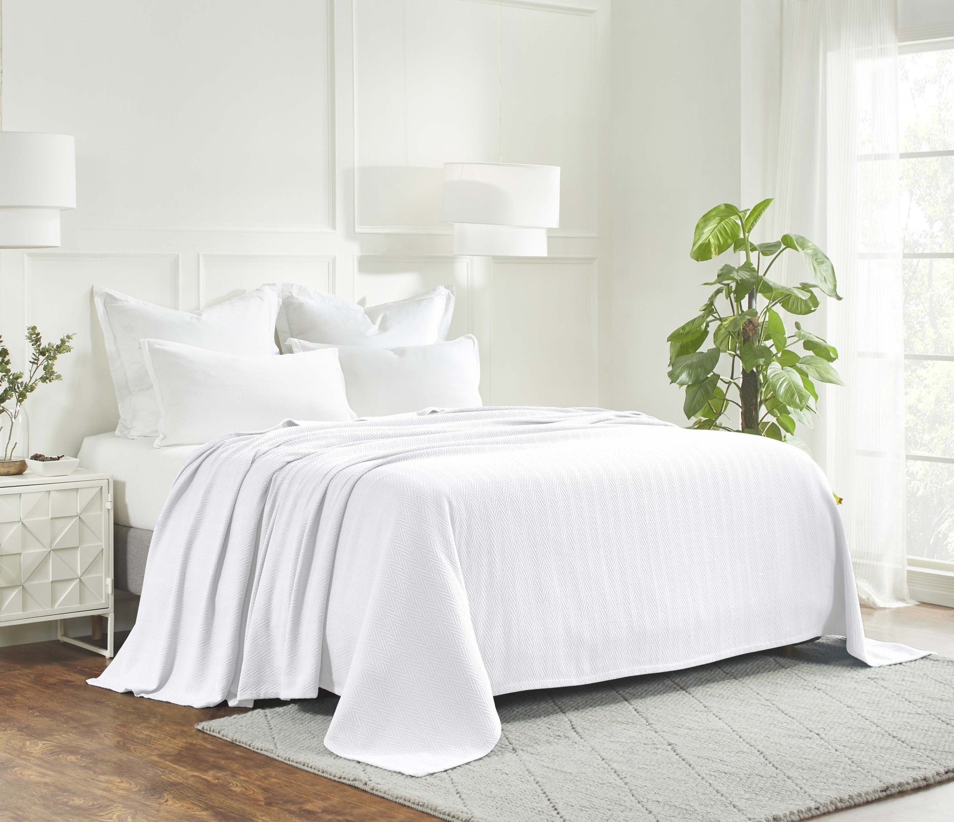 King White Cotton Woven Chevron Blanket-Throws & Blankets-DECOROLALA