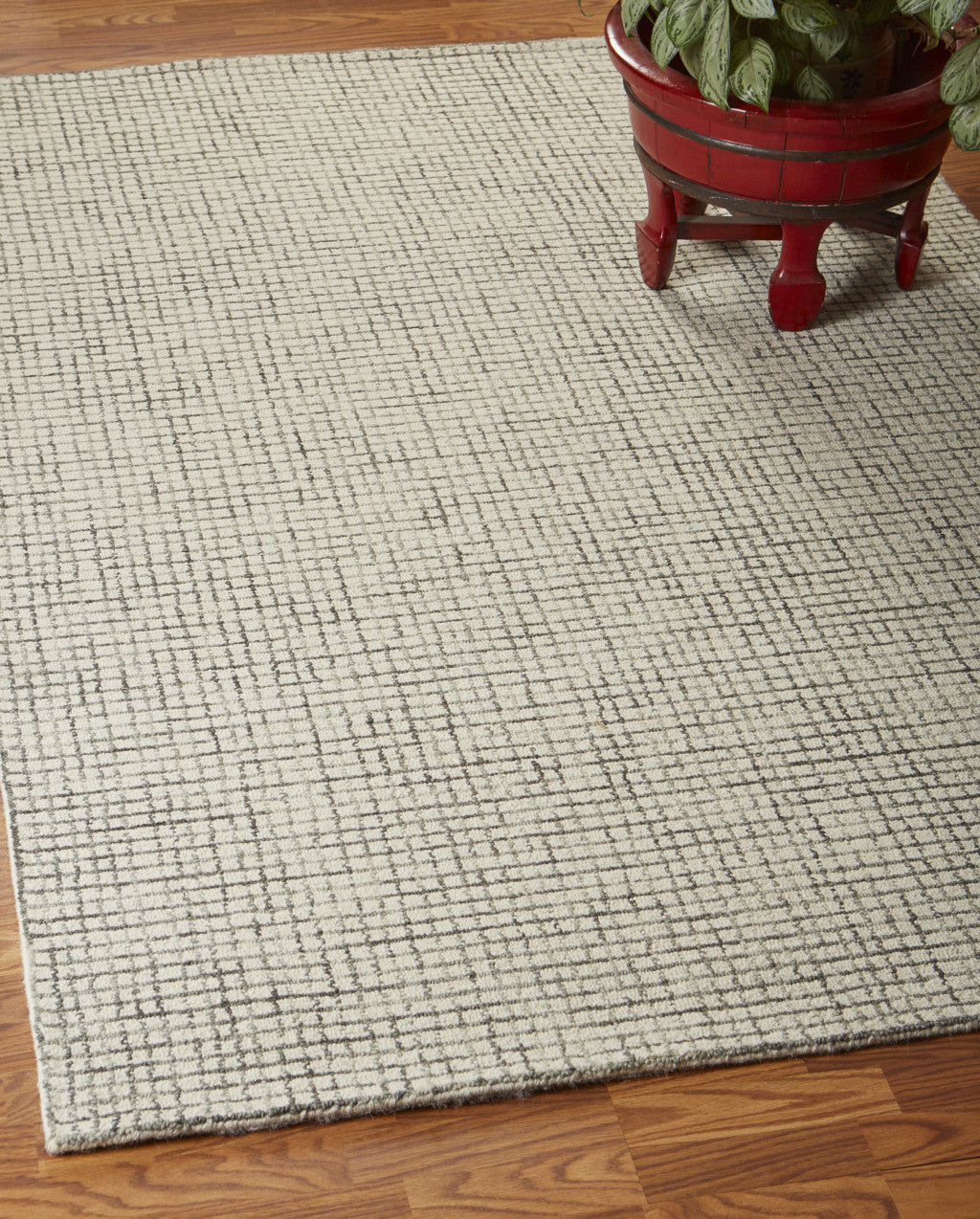 8' Gray And Ivory Wool Checkered Hand Hooked Runner Rug-6