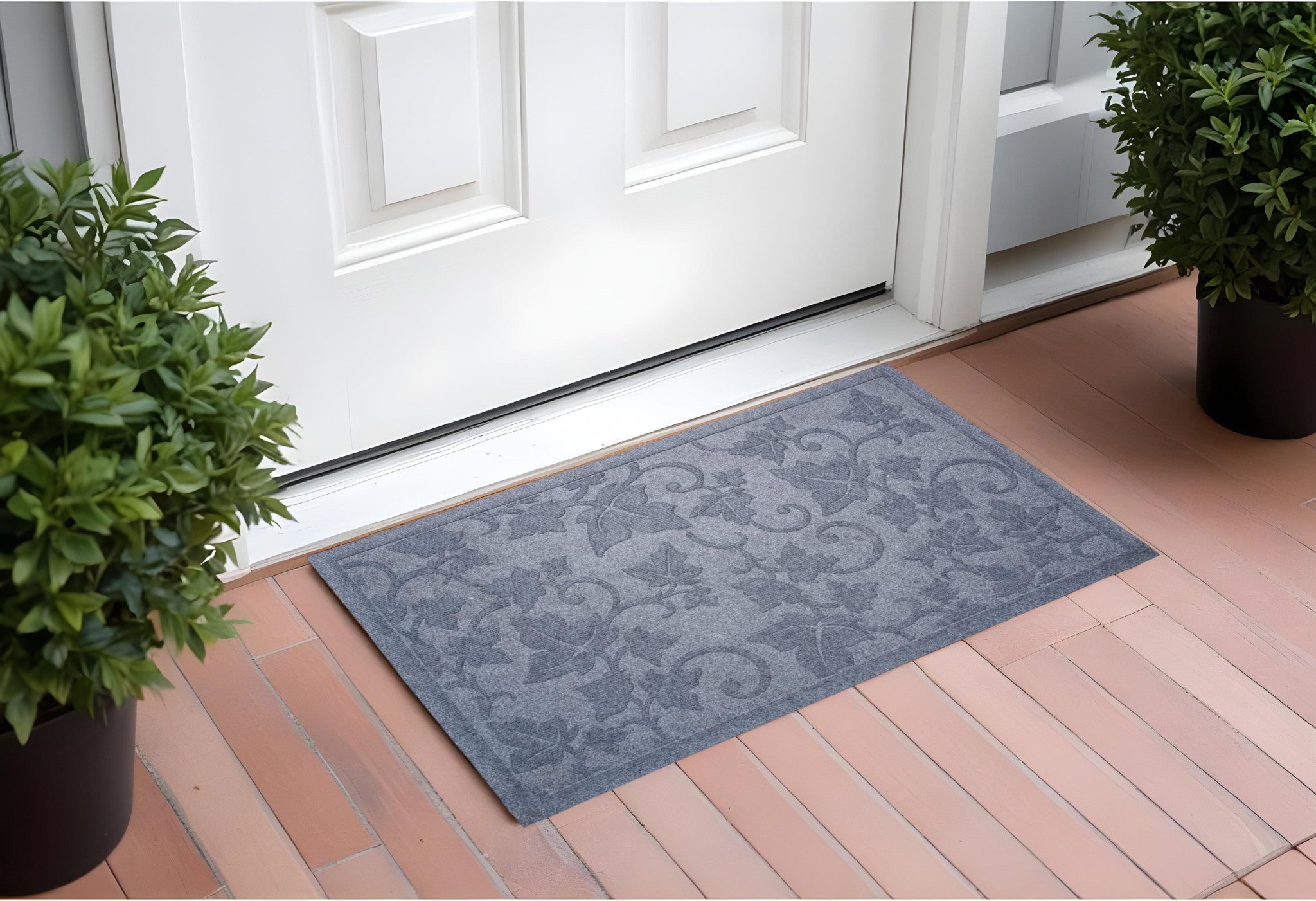 24" X 36" Light Gray Rubber Botanical Leaves Outdoor Door Mat-0