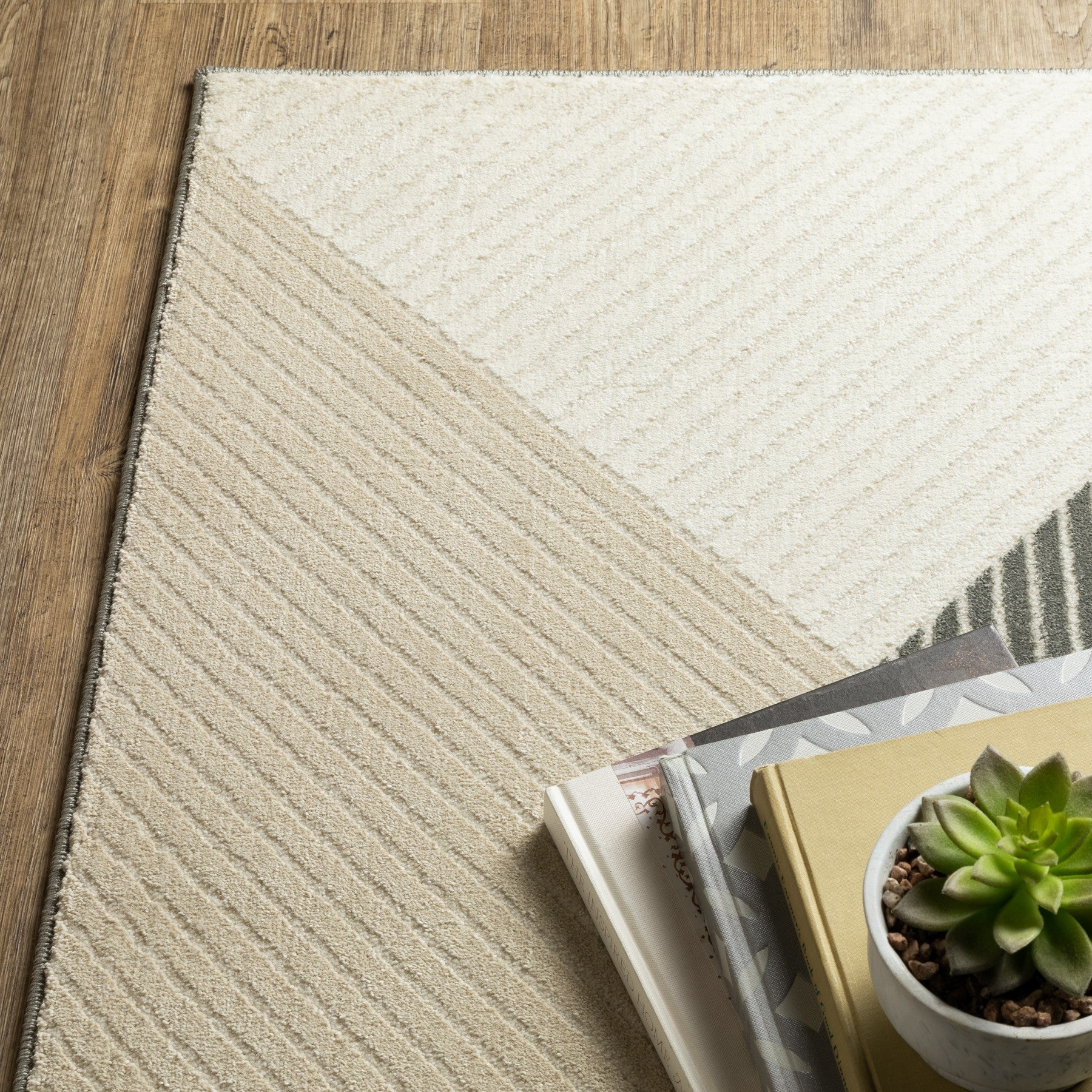 8' Ivory And Black Geometric Runner Rug-7