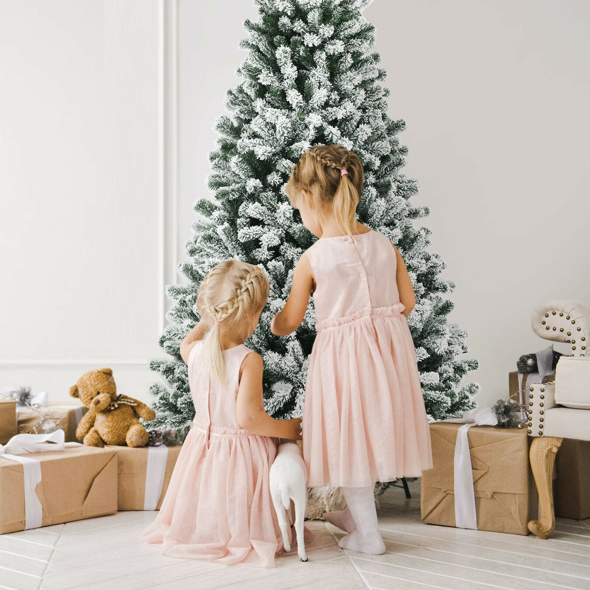 6 Feet Pre-lit Snow Flocked Hinged Christmas Tree with 928 Tips and Metal Stand-6 ft-Christmas Trees-DECOROLALA