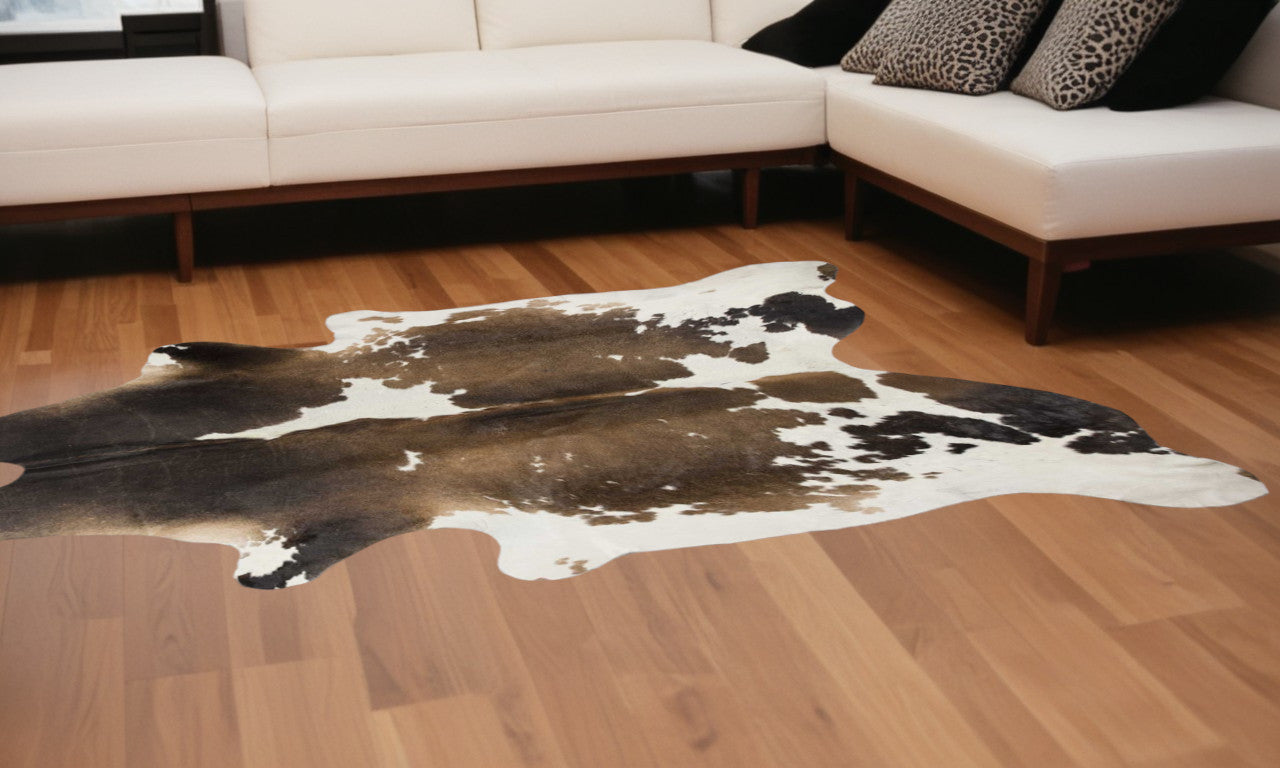 6' X 7' Black And White Cowhide Animal Print Area Rug-Area Rugs-DECOROLALA