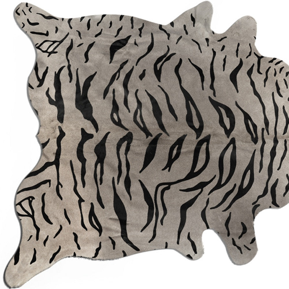 6' X 7' Gray and Black Cowhide Cowhide Area Rug-Area Rugs-DECOROLALA