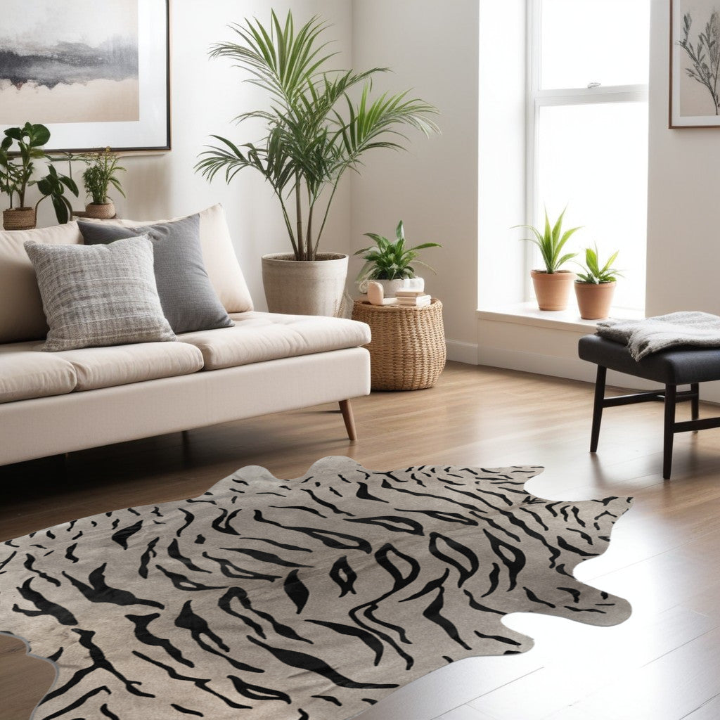 6' X 7' Gray and Black Cowhide Cowhide Area Rug-Area Rugs-DECOROLALA