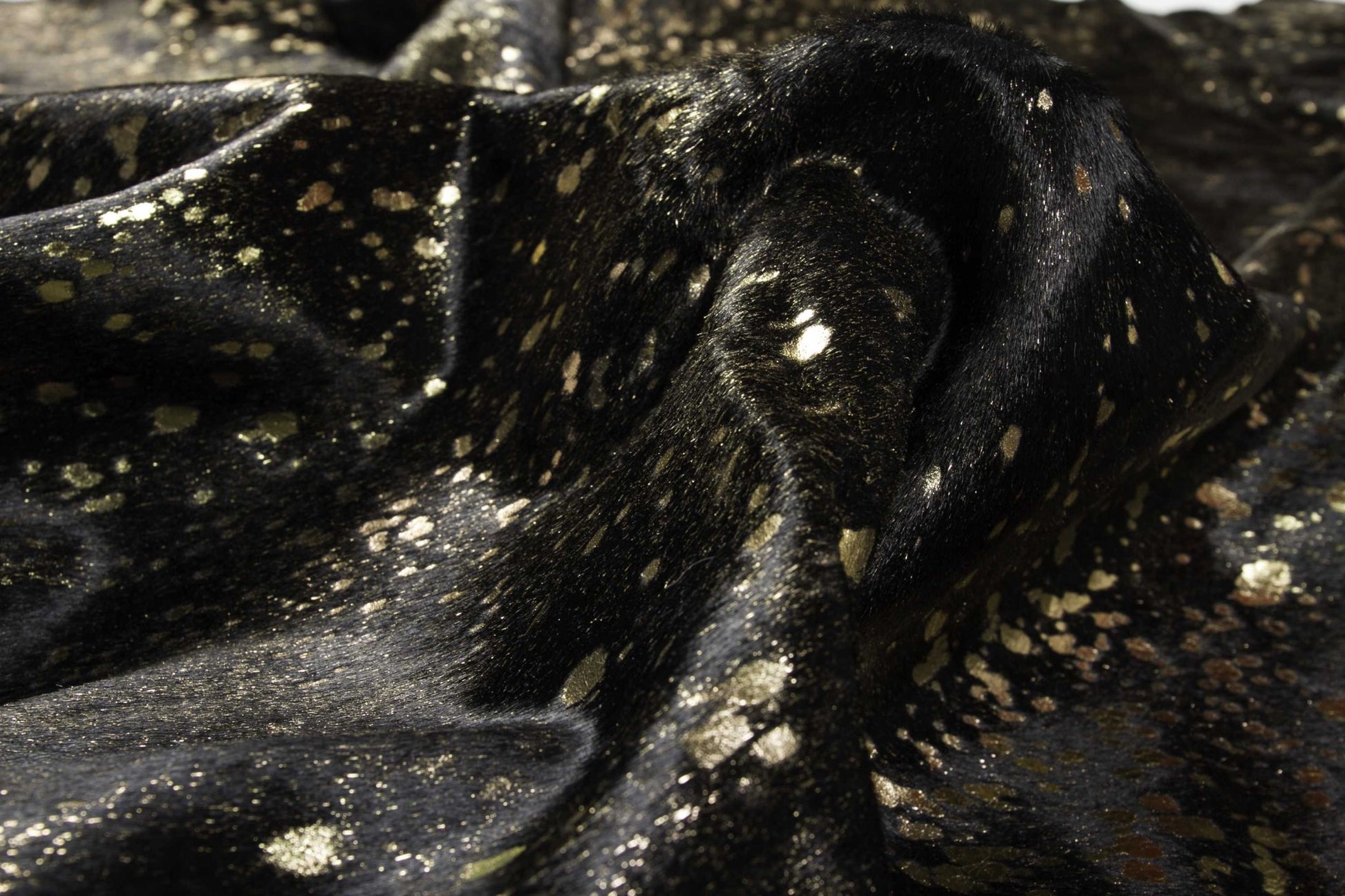 6' X 7' Natural Cowhide Cowhide Print Area Rug-Area Rugs-DECOROLALA