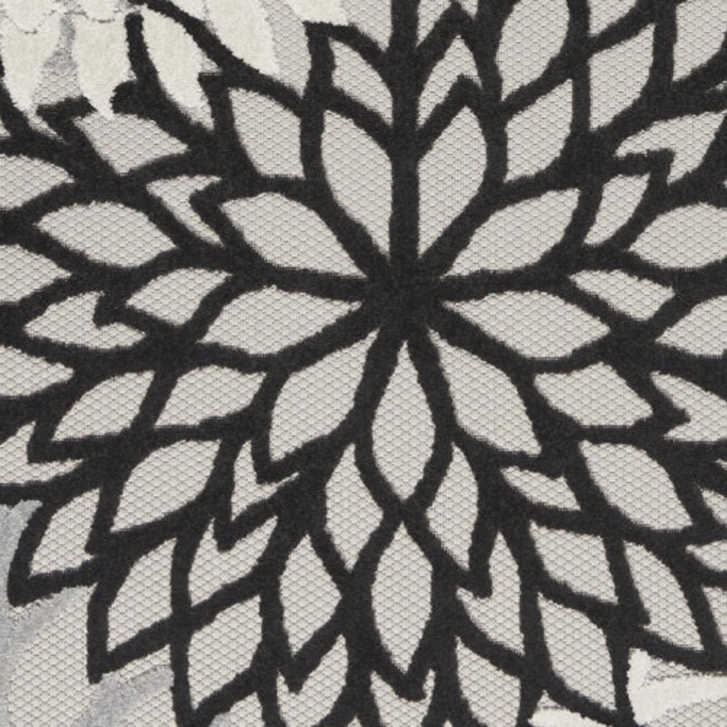 6' X 9' Black And White Indoor Outdoor Area Rug-Outdoor Rugs-DECOROLALA
