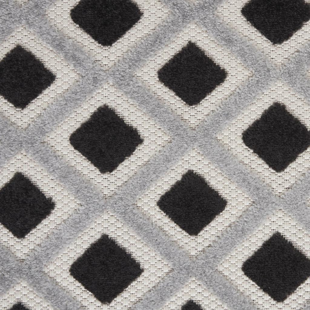 6' X 9' Black And White Indoor Outdoor Area Rug-Outdoor Rugs-DECOROLALA