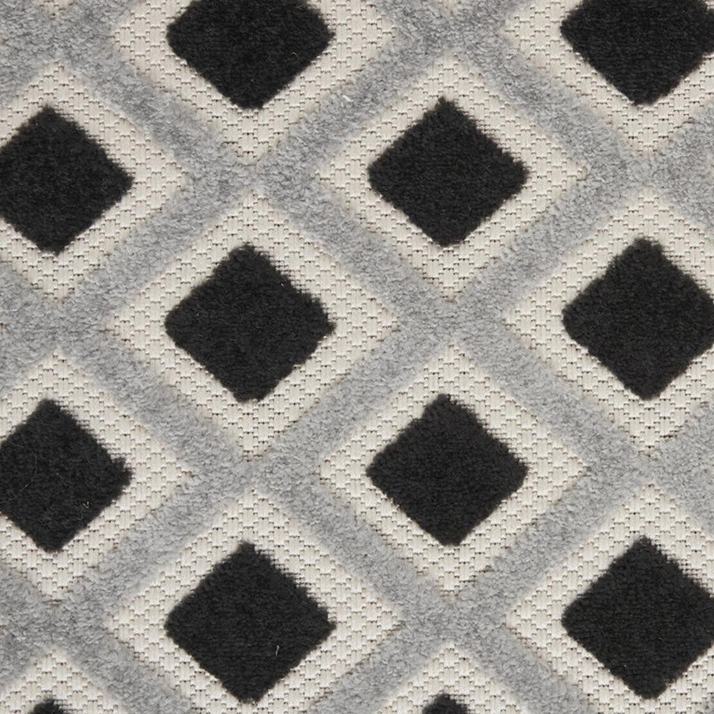 6' X 9' Black And White Indoor Outdoor Area Rug-Outdoor Rugs-DECOROLALA