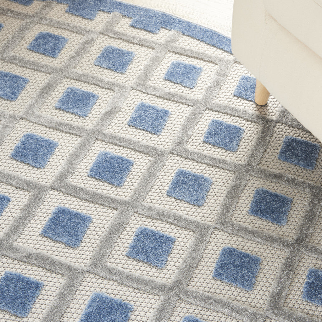 6' X 9' Black And White Indoor Outdoor Area Rug-Outdoor Rugs-DECOROLALA