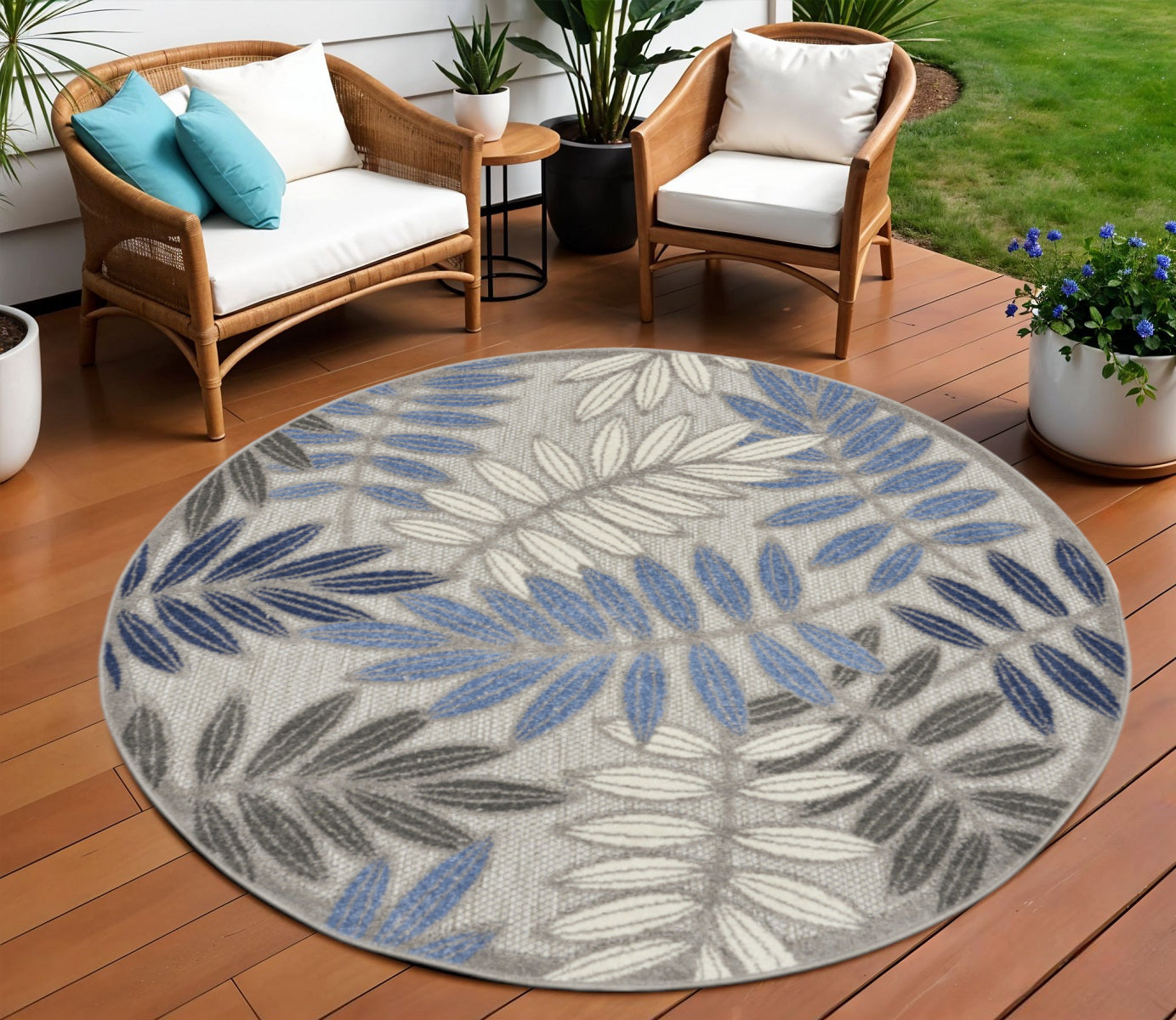 6' X 9' Blue And Gray Floral Indoor Outdoor Area Rug-Outdoor Rugs-DECOROLALA