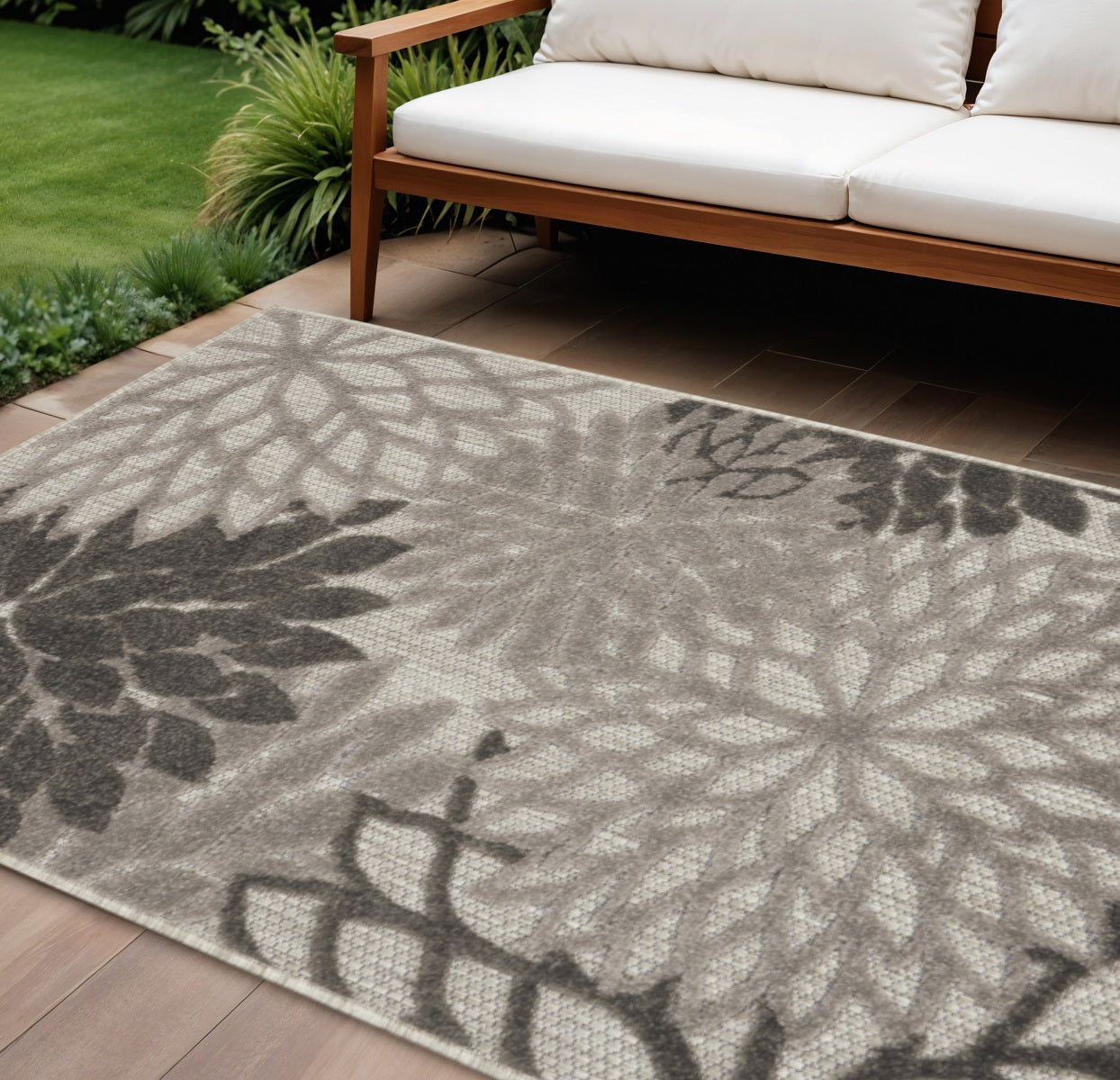 6' X 9' Gray Indoor Outdoor Area Rug-Outdoor Rugs-DECOROLALA