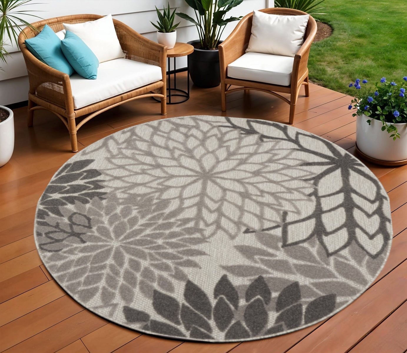 6' X 9' Gray Indoor Outdoor Area Rug-Outdoor Rugs-DECOROLALA