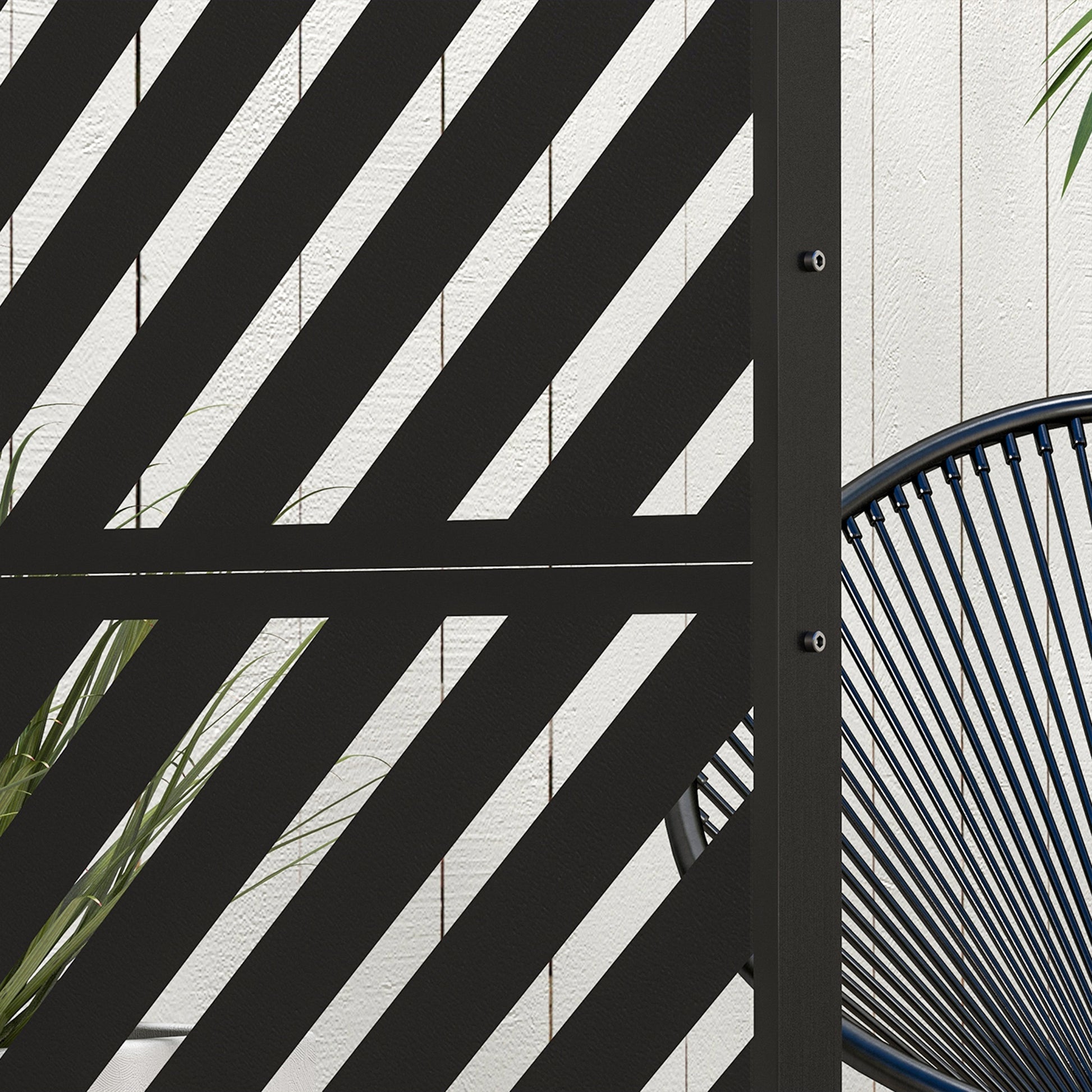 6.5ft Metal Outdoor Privacy Screen - Black Triangle Trellis-DECOROLALA