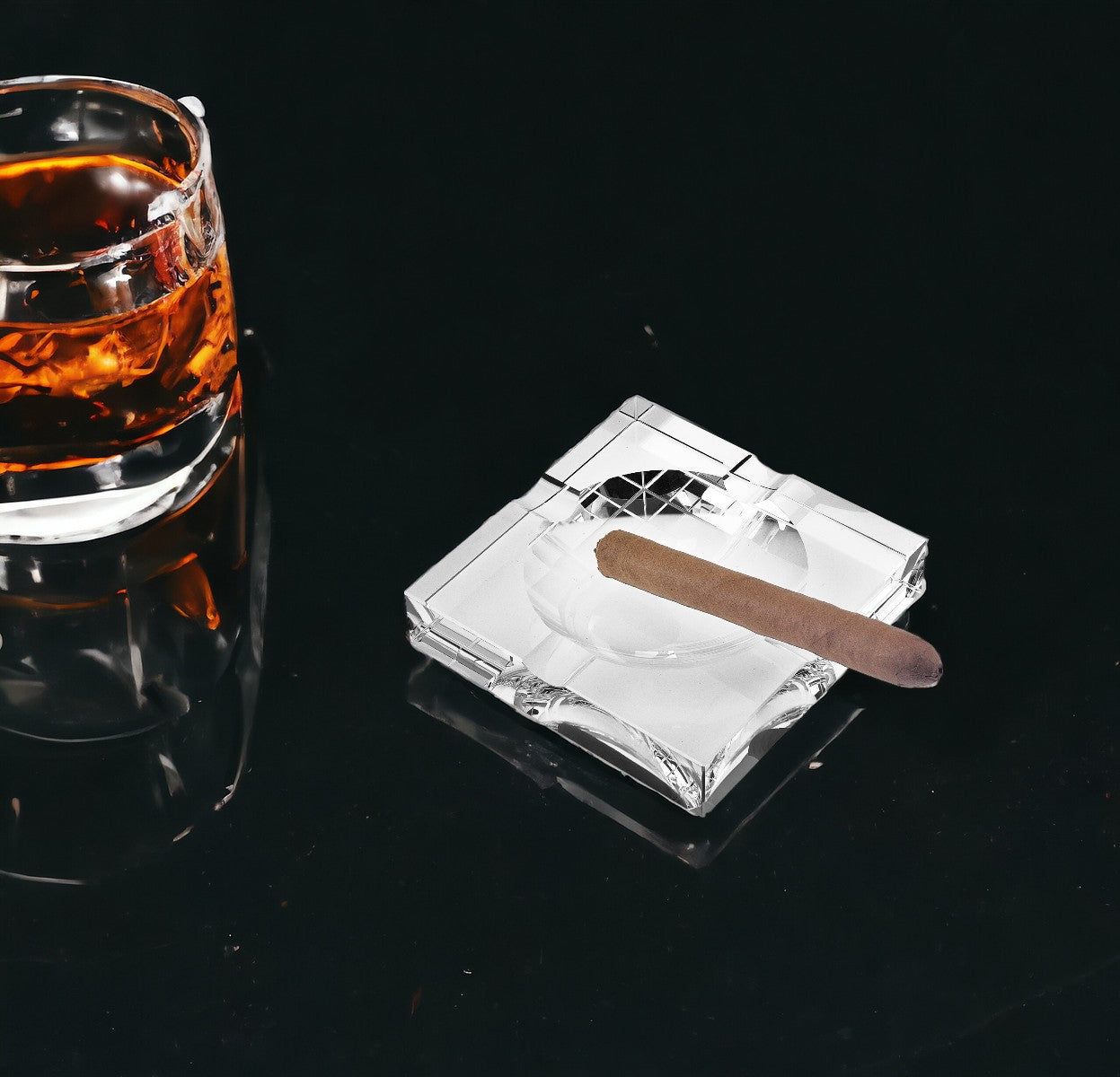 7" Clear Crystal Square Tabletop Cigar Ashtray-Sculptures-DECOROLALA