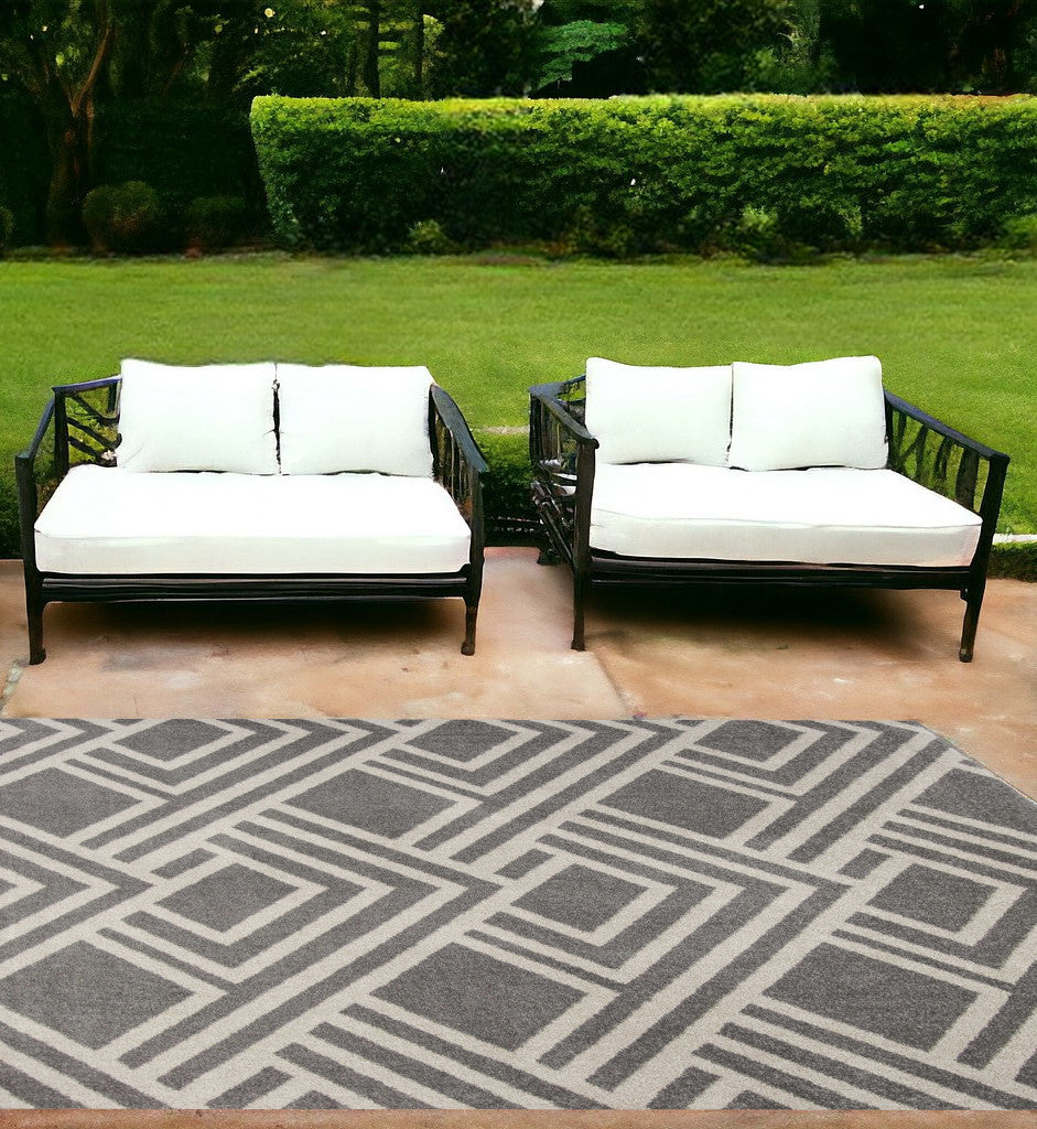 7' X 10' Gray Geometric Indoor Outdoor Area Rug-Outdoor Rugs-DECOROLALA