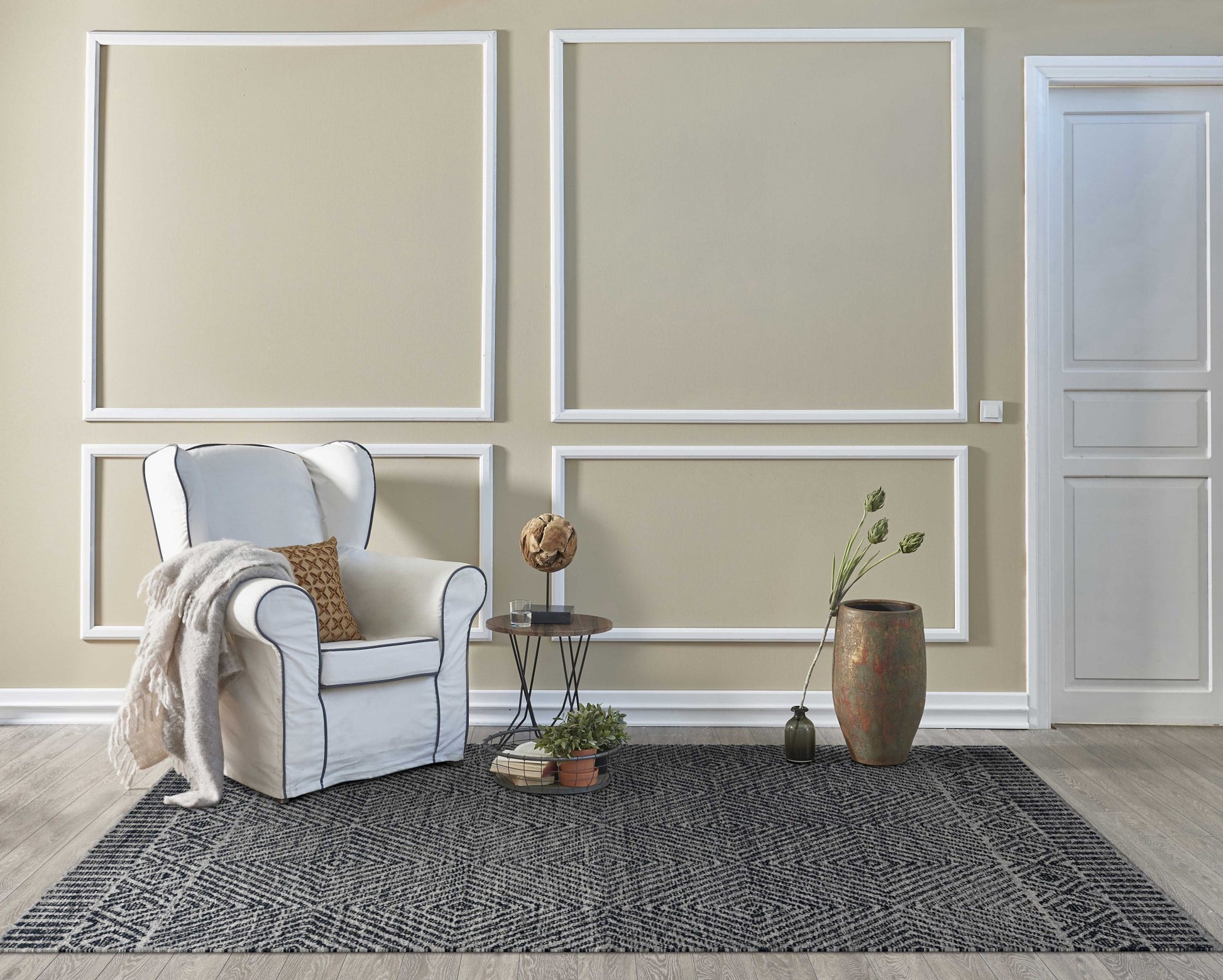 7' X 10' Gray and Black Wool Geometric Hand Tufted Area Rug-Area Rugs-DECOROLALA