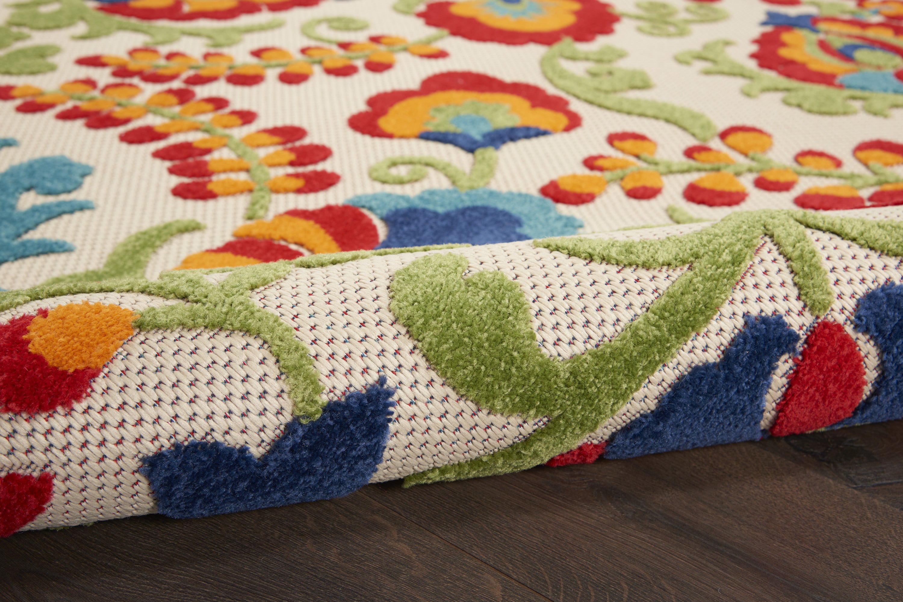 7' X 10' Green And Ivory Indoor Outdoor Area Rug-Outdoor Rugs-DECOROLALA