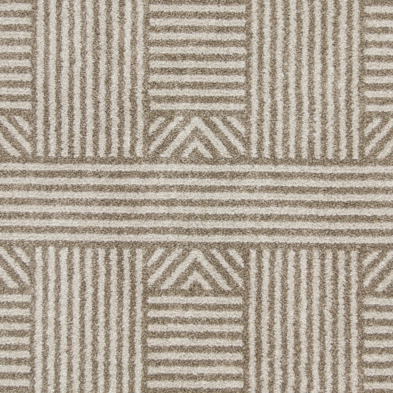 7' X 9' Beige And Ivory Geometric Indoor Outdoor Area Rug-Outdoor Rugs-DECOROLALA