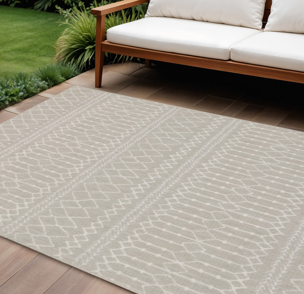 7' X 9' Gray And Ivory Geometric Indoor Outdoor Area Rug-Outdoor Rugs-DECOROLALA