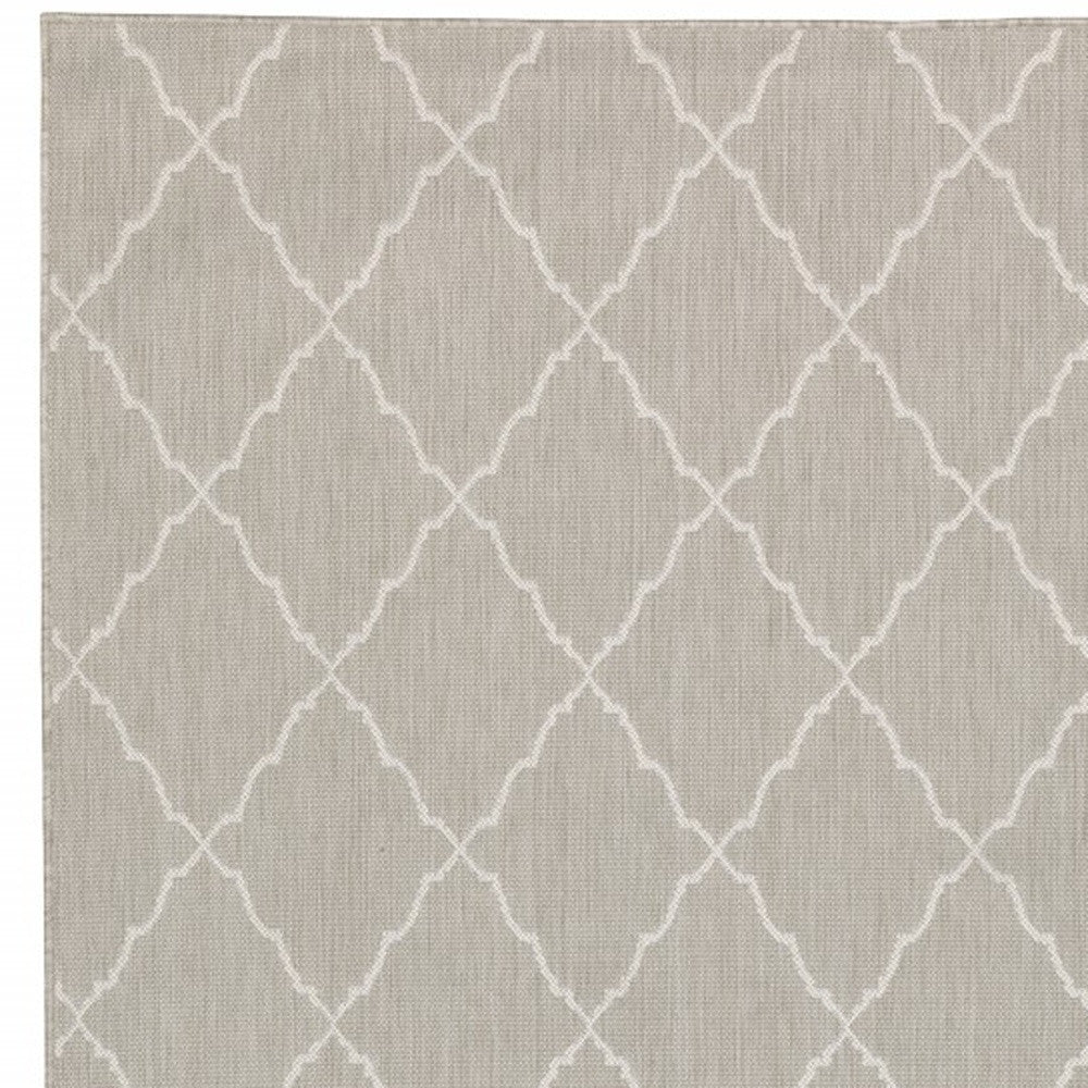 7' X 9' Gray And Ivory Indoor Outdoor Area Rug-Outdoor Rugs-DECOROLALA