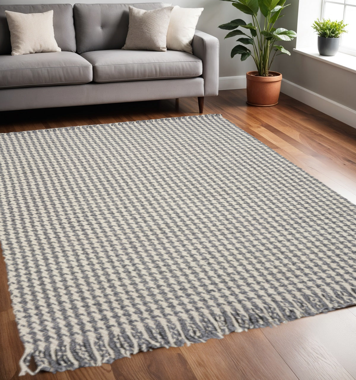 7' X 9' Gray and Ivory Wool Hand Woven Area Rug-Area Rugs-DECOROLALA
