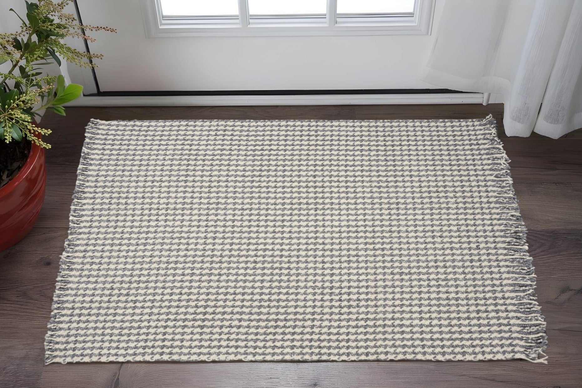 7' X 9' Gray and Ivory Wool Hand Woven Area Rug-Area Rugs-DECOROLALA