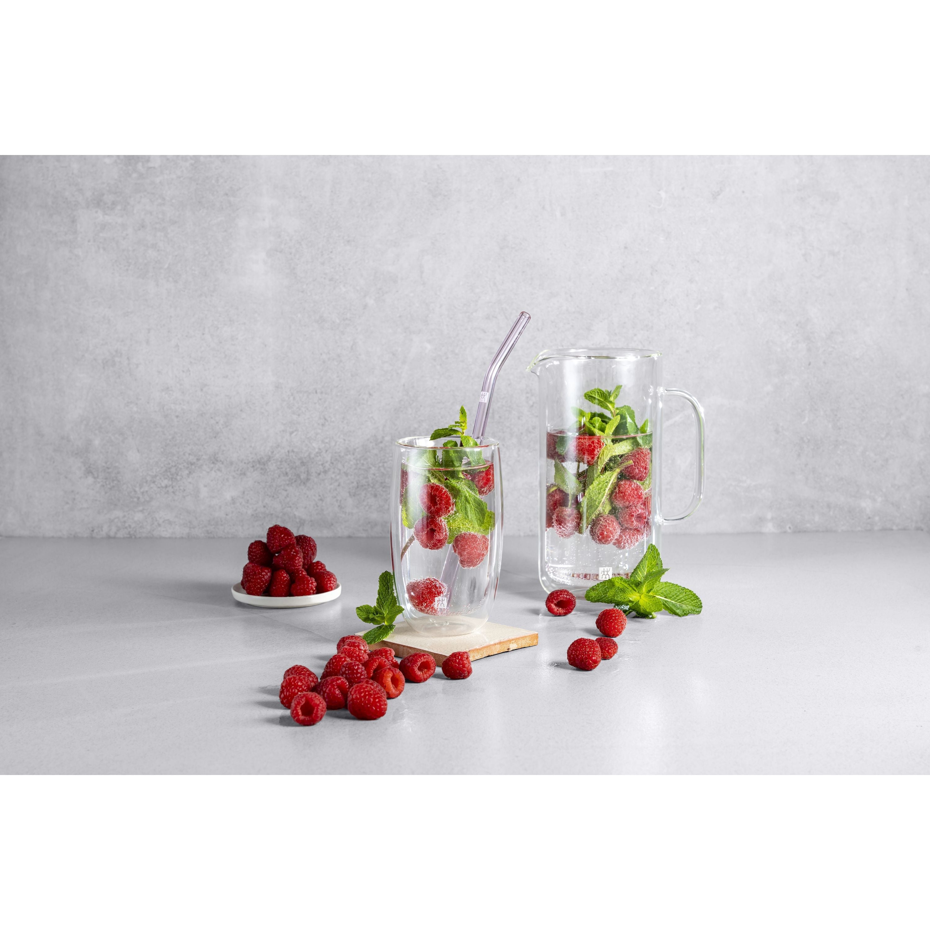 ZWILLING Sorrento Plus Double-Wall Glass Carafe 750 ml, Borosilicate Glass-n/a-DECOROLALA