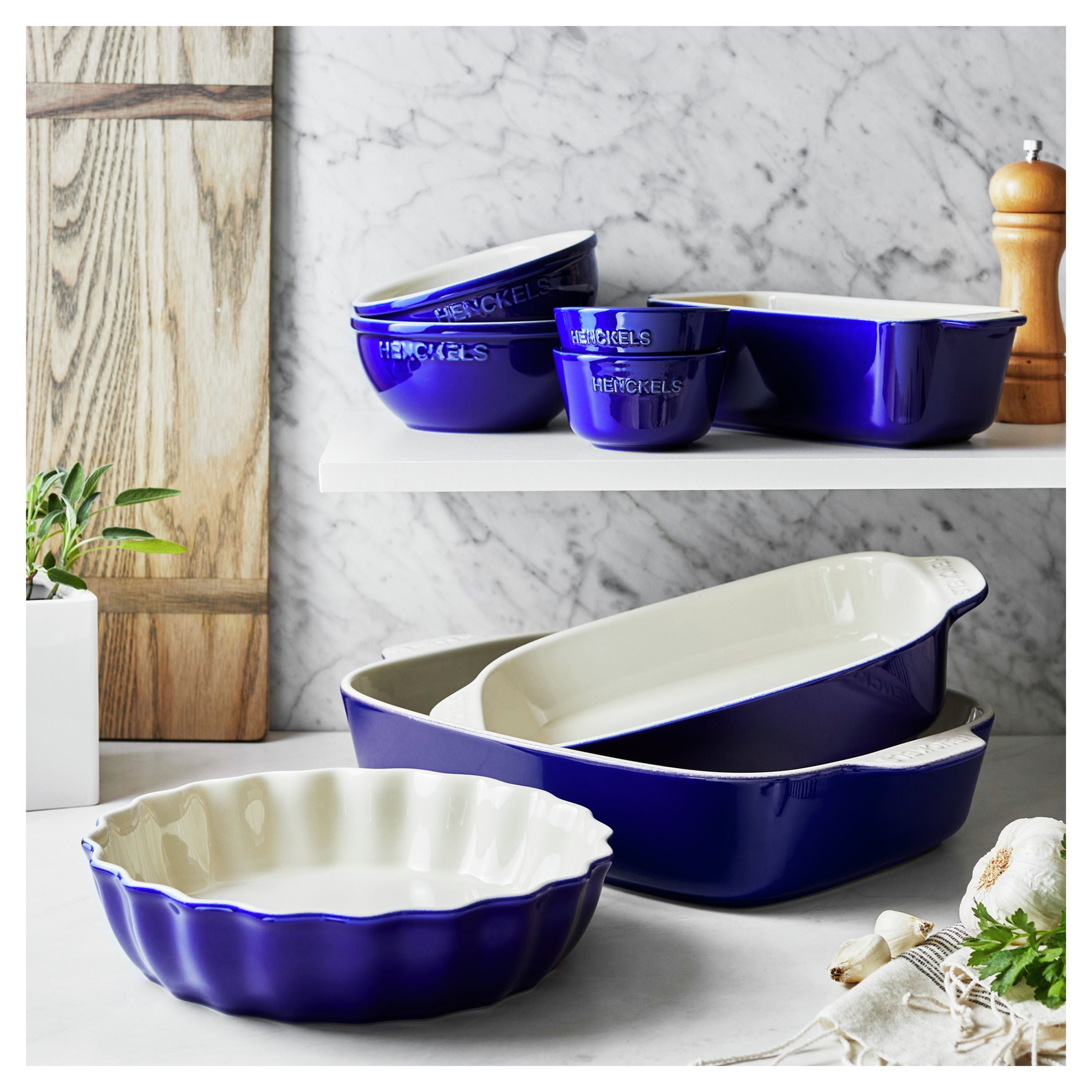 HENCKELS Ceramic 8 Piece Bakeware Set, Dark-Blue-n/a-DECOROLALA