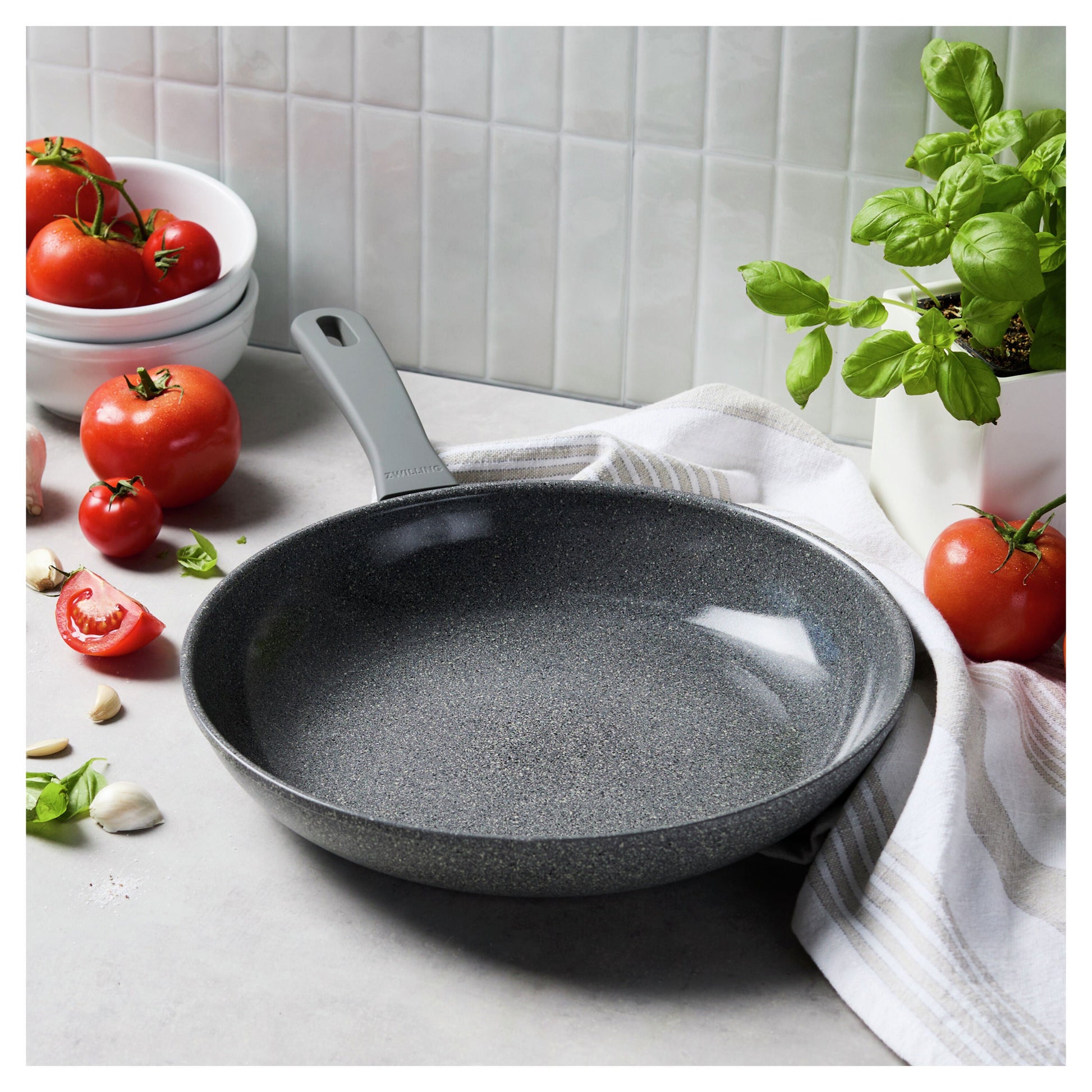 ZWILLING Parma Plus Ceramic 30 cm / 12 inch Aluminum Frying Pan-1
