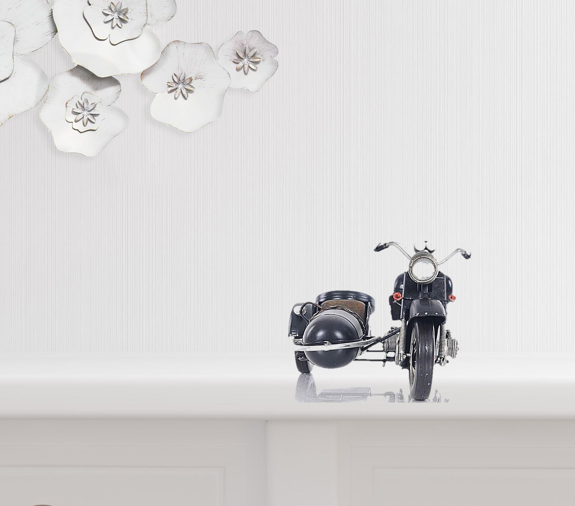 8" Black Metal Hand Painted Decorative Motorcycle-Sculptures-DECOROLALA