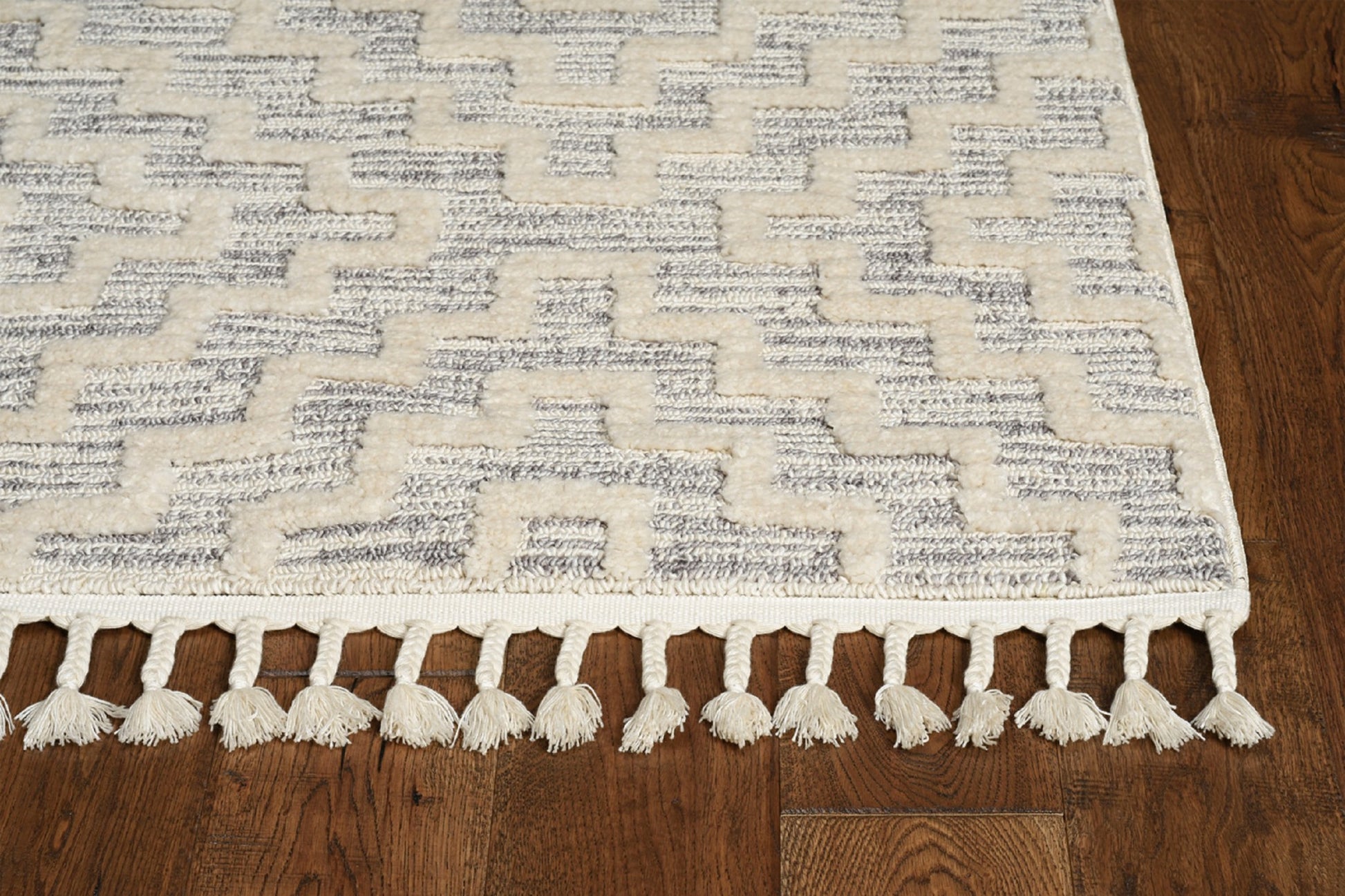 8' Ivory And Gray Geometric Runner Rug With Fringe-Area Rugs-DECOROLALA