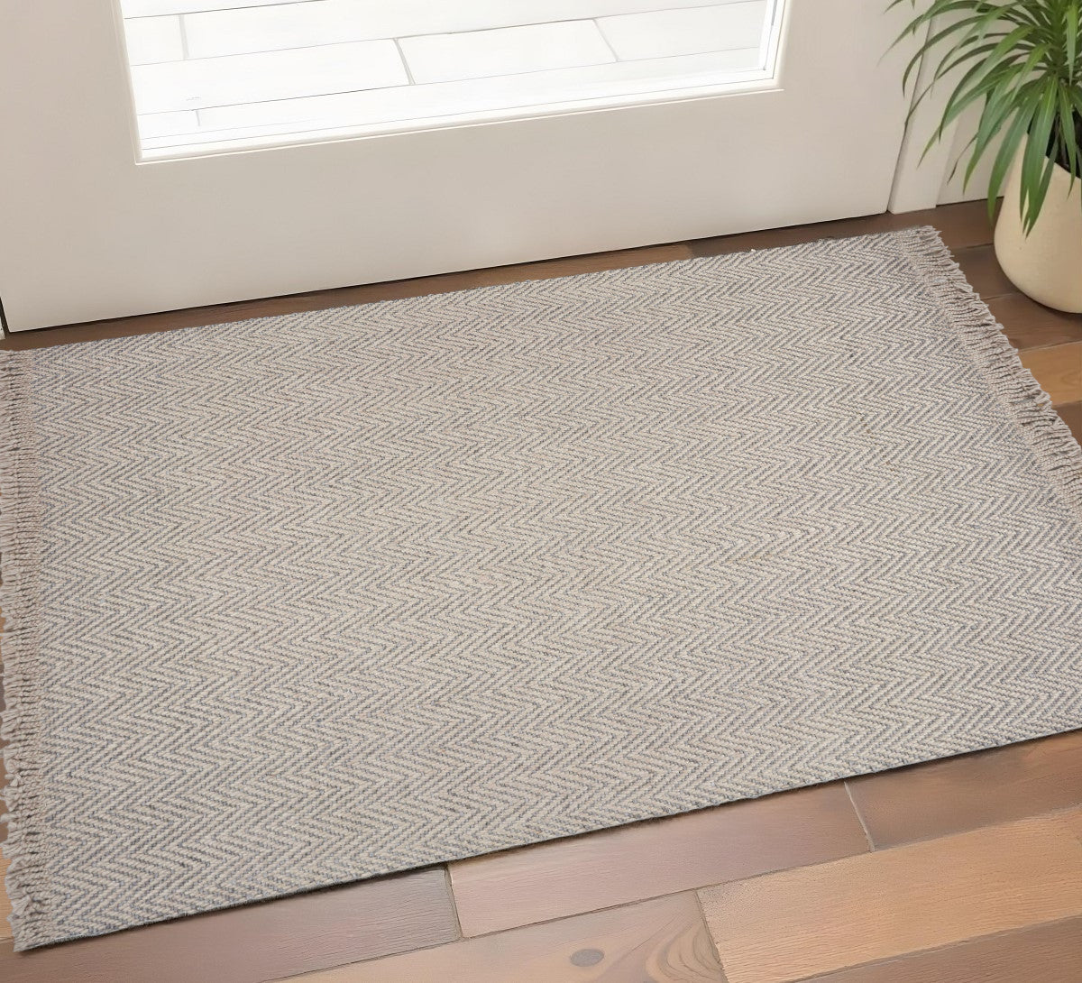 8' X 10' Beige And Gray Wool Chevron Hand Woven Area Rug With Fringe-Area Rugs-DECOROLALA