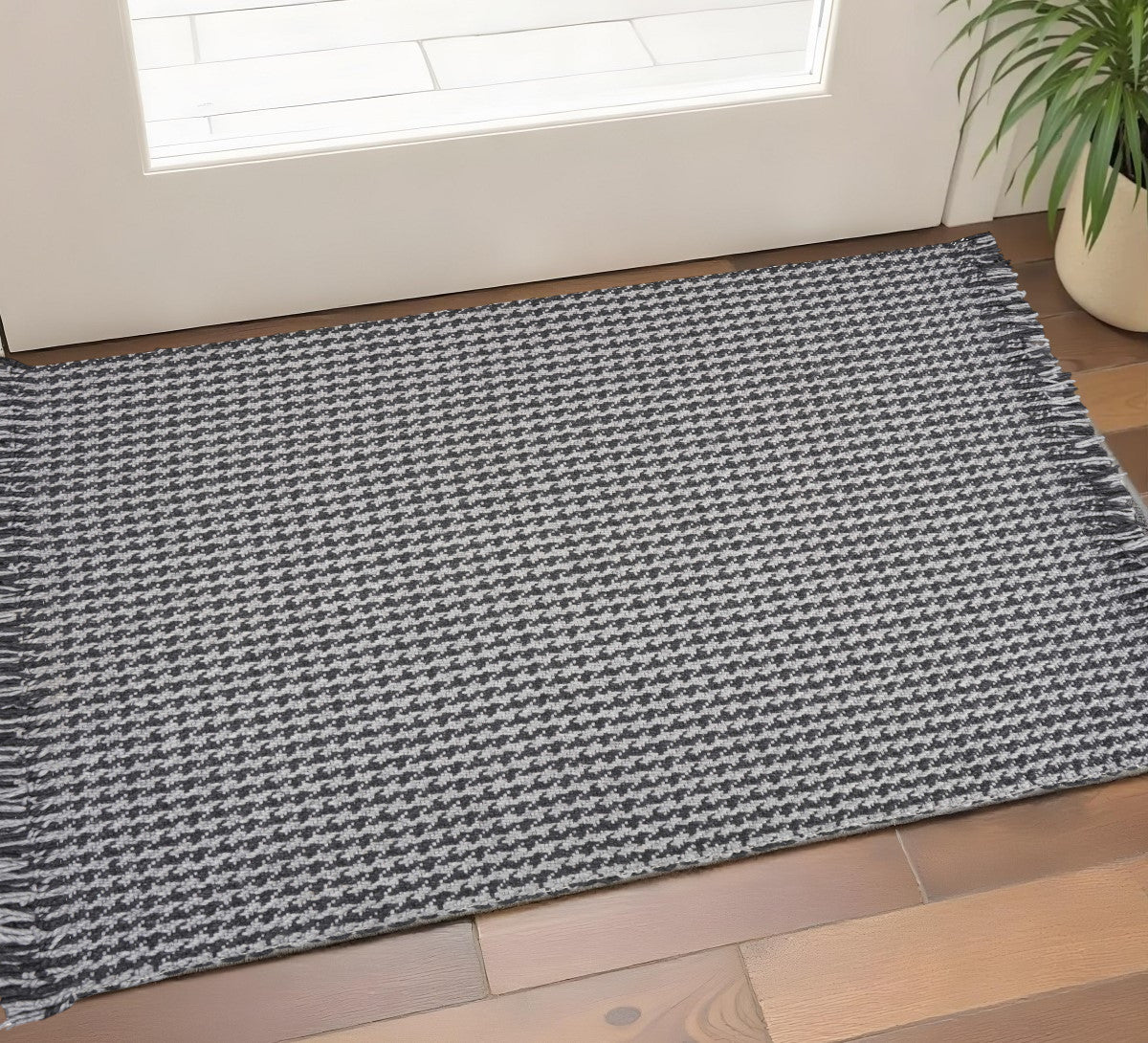 8' X 10' Gray And Light Gray Wool Houndstooth Hand Woven Area Rug With Fringe-Area Rugs-DECOROLALA