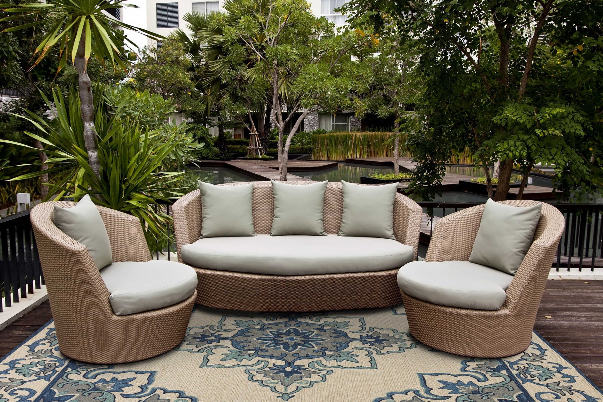 8' X 10' Ivory And Blue Damask Indoor Outdoor Area Rug-Outdoor Rugs-DECOROLALA