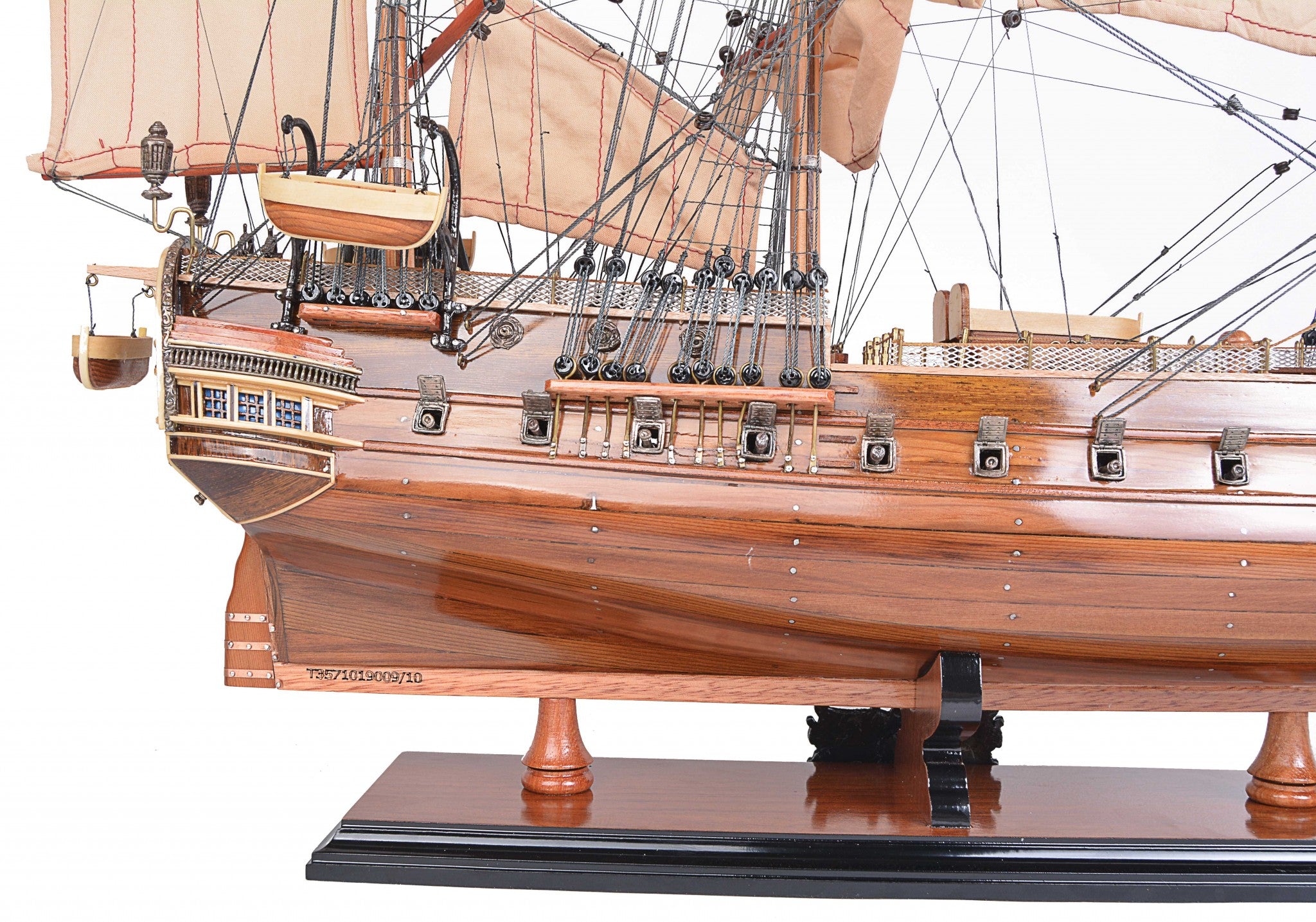 8.25" X 27.5" X 26.75" Hms Surprise-Sculptures-DECOROLALA
