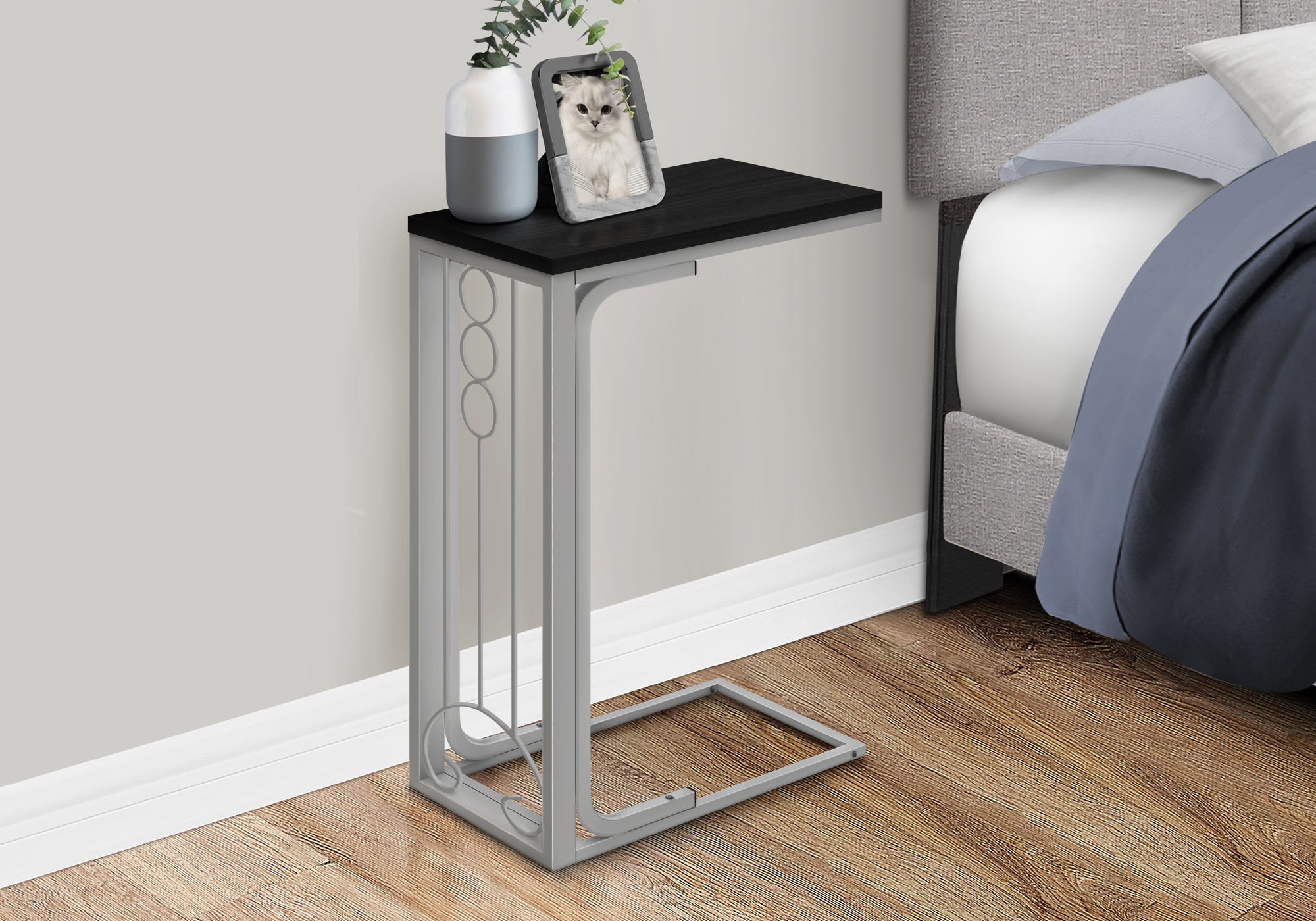 ACCENT TABLE - BLACK TOP / SILVER METAL-Accent Table-DECOROLALA