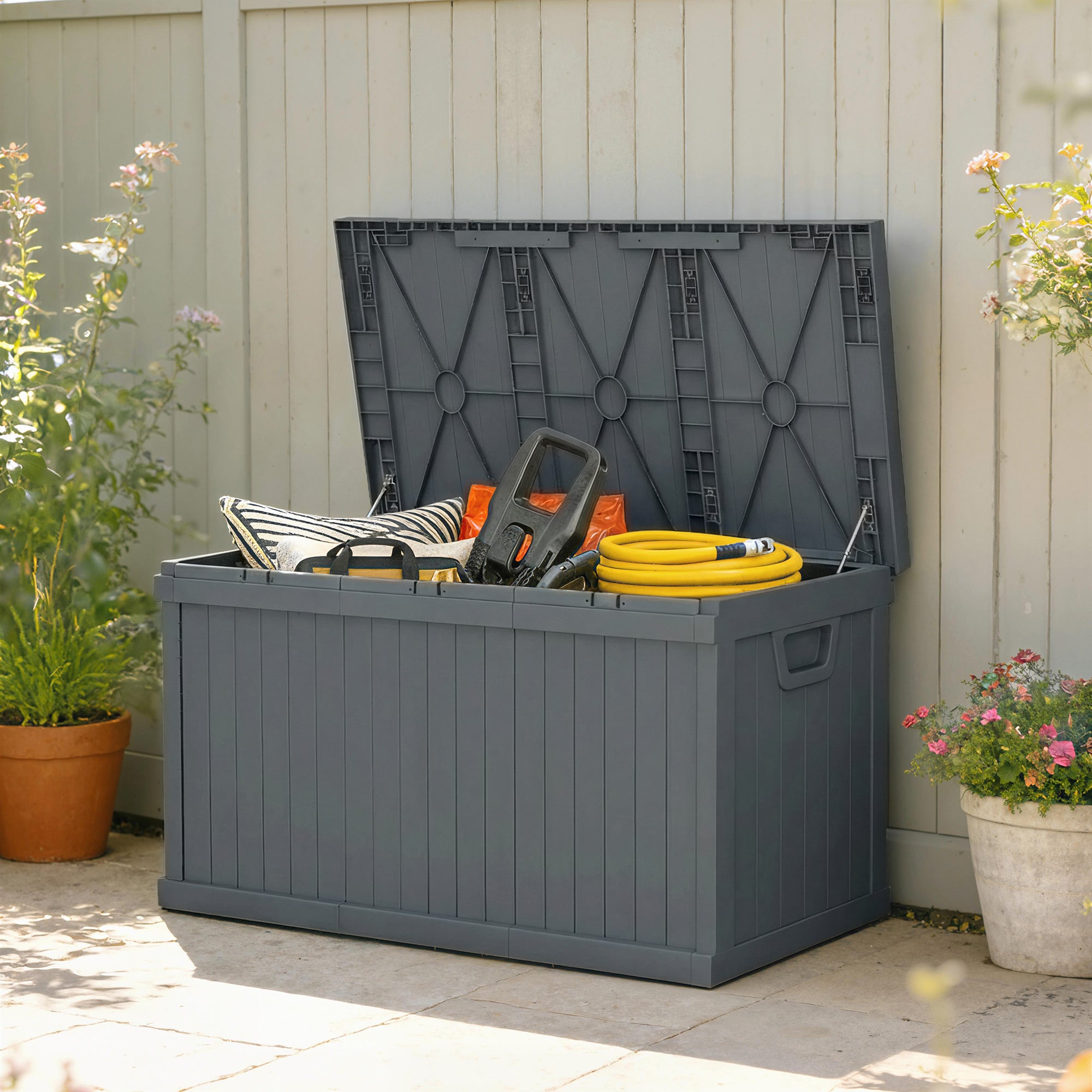 Coffre de rangement extérieur de 70 gallons – Résine gris foncé étanche