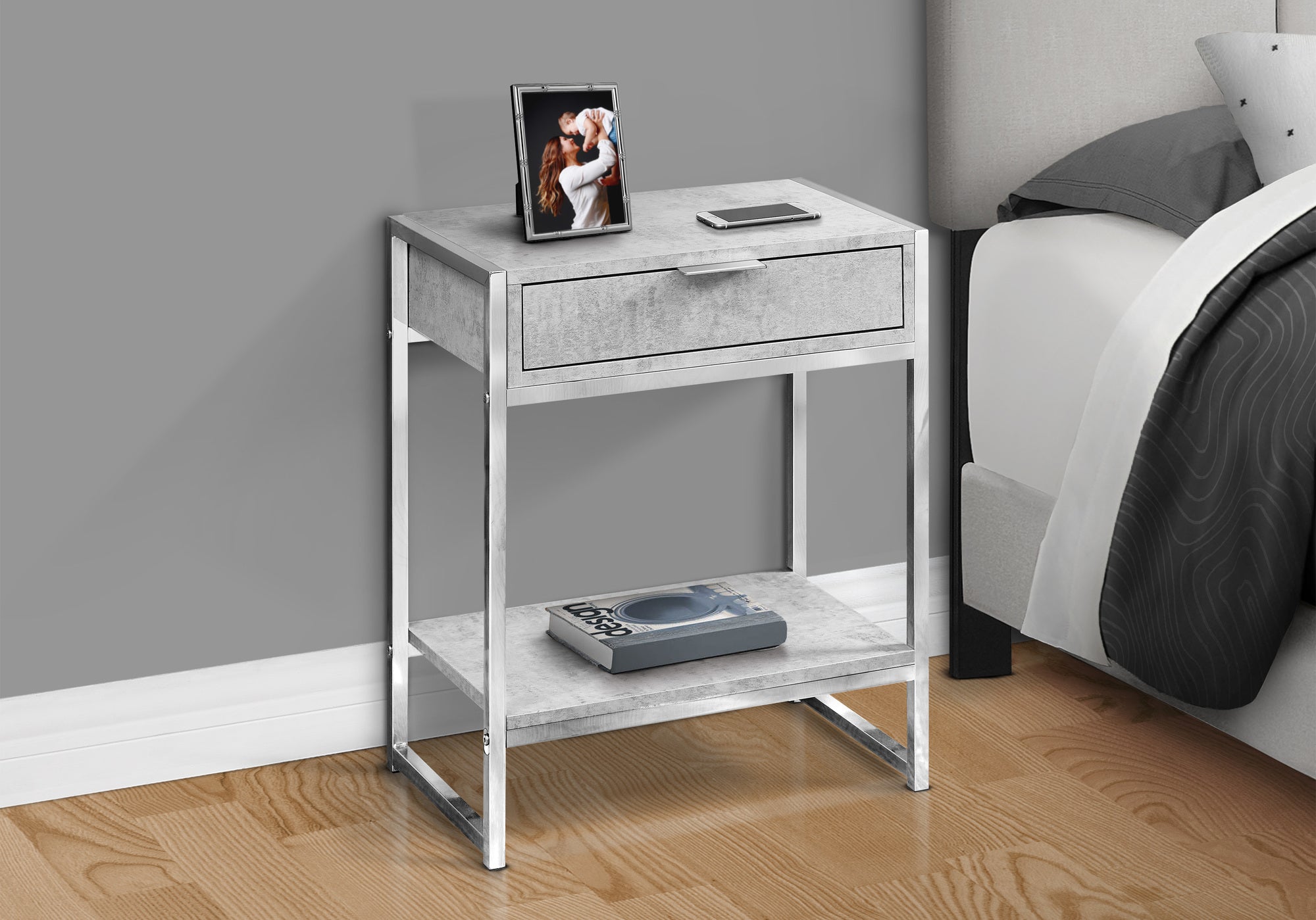 Accent Table - 24"H / Glossy White / Chrome Metal-Accent Table-DECOROLALA
