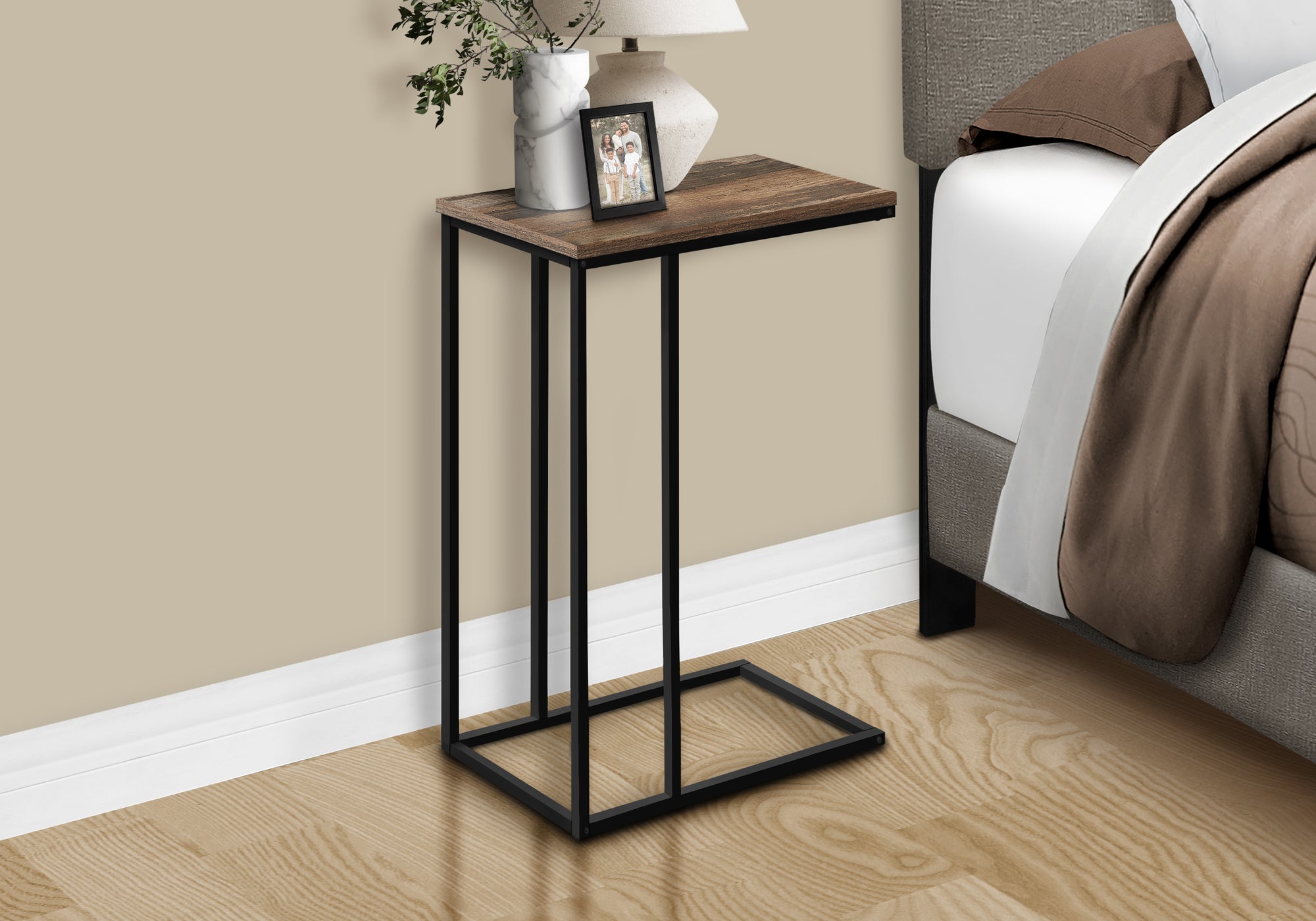 Accent Table 25"H C-Shape White/Black Metal-Accent Table-DECOROLALA