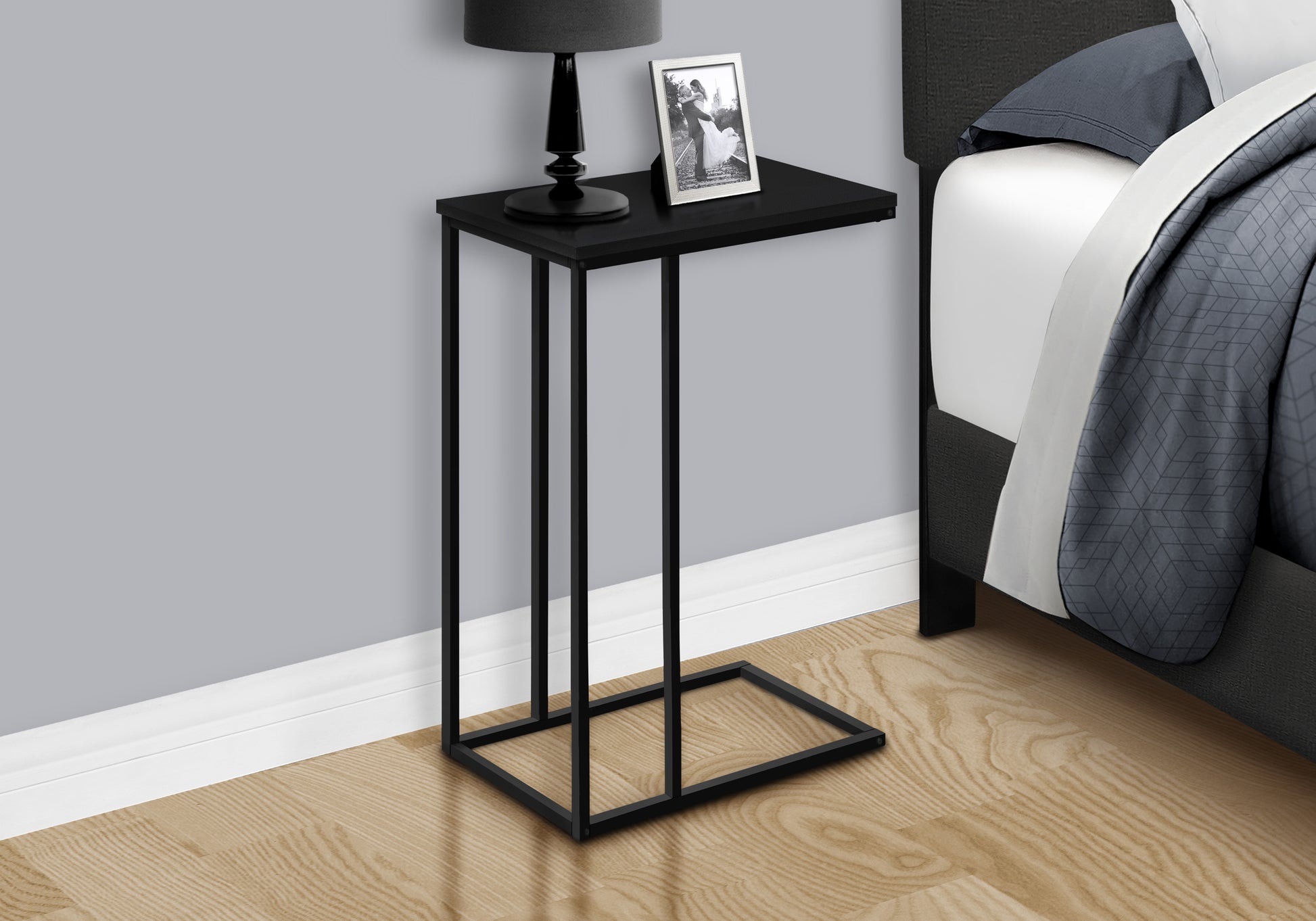 Accent Table 25"H C-Shape White/Black Metal-Accent Table-DECOROLALA