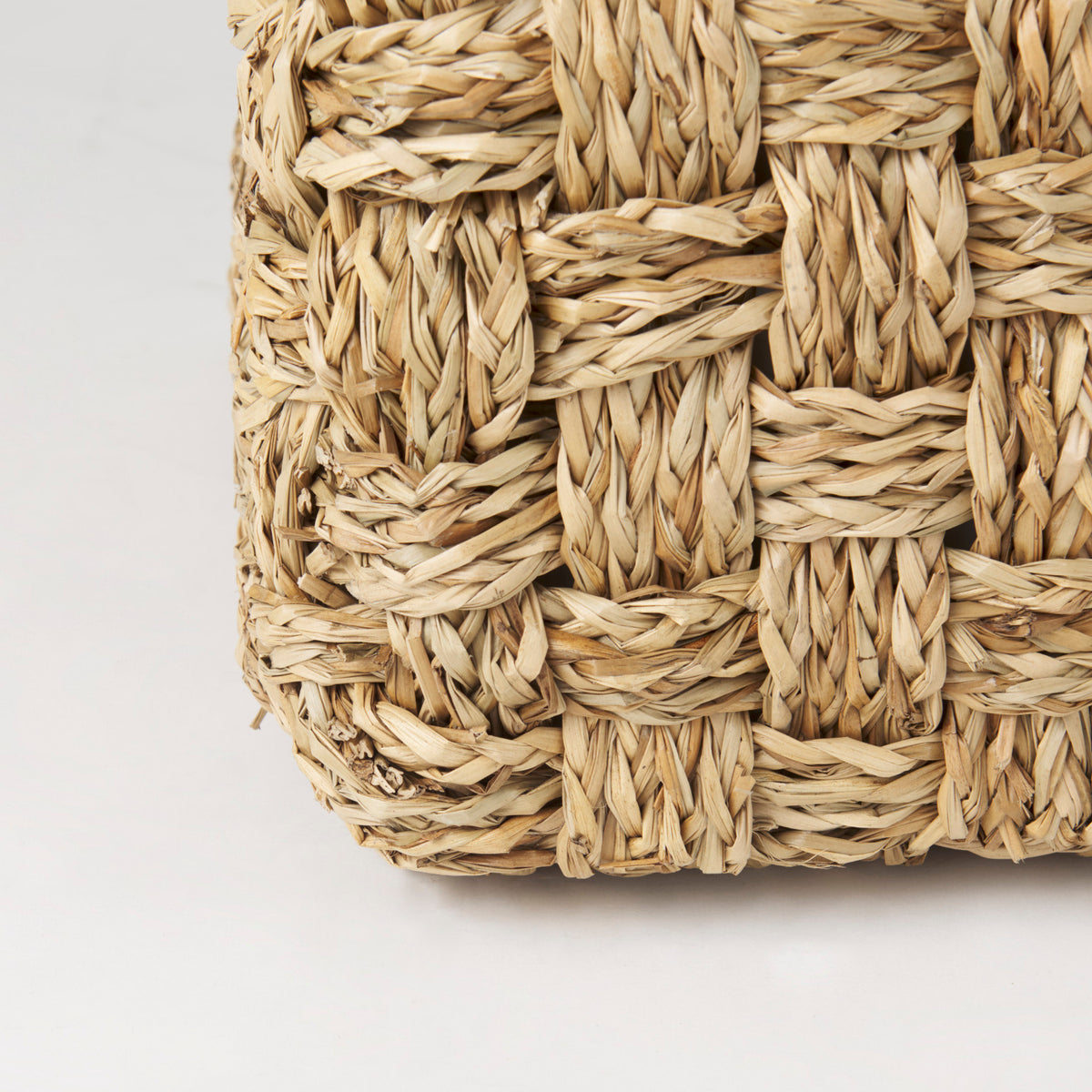 Adele 17.7L x 17.7W x 17.7H Medium Brown Seagrass Woven Square Pouf-Poufs-DECOROLALA
