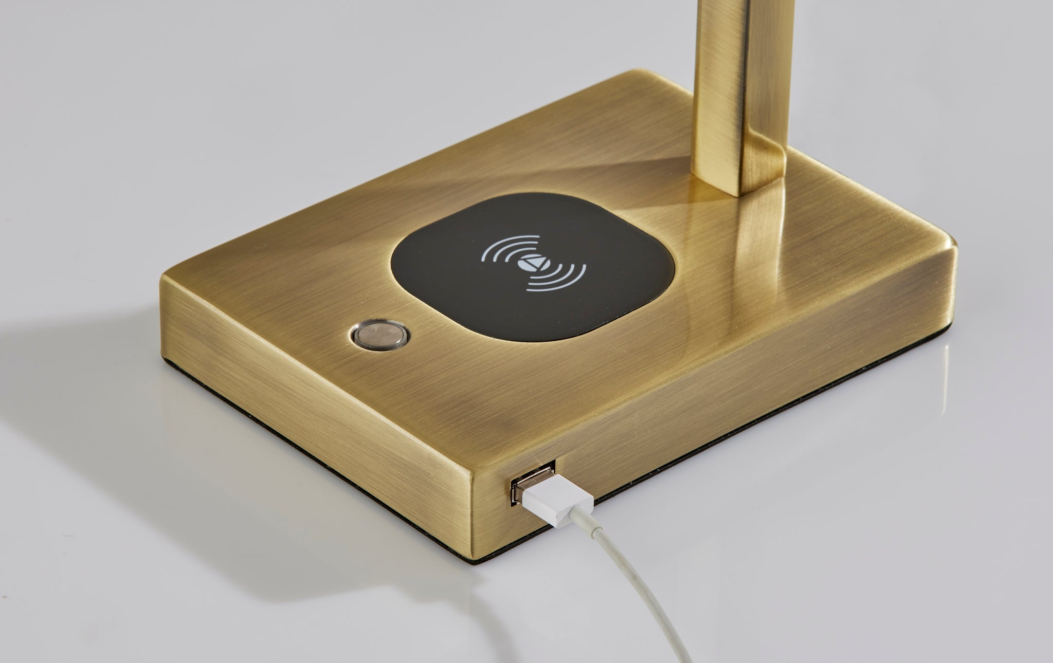 Aidan AdessoCharge LED Wireless Charging Desk Lamp-Lighting-DECOROLALA