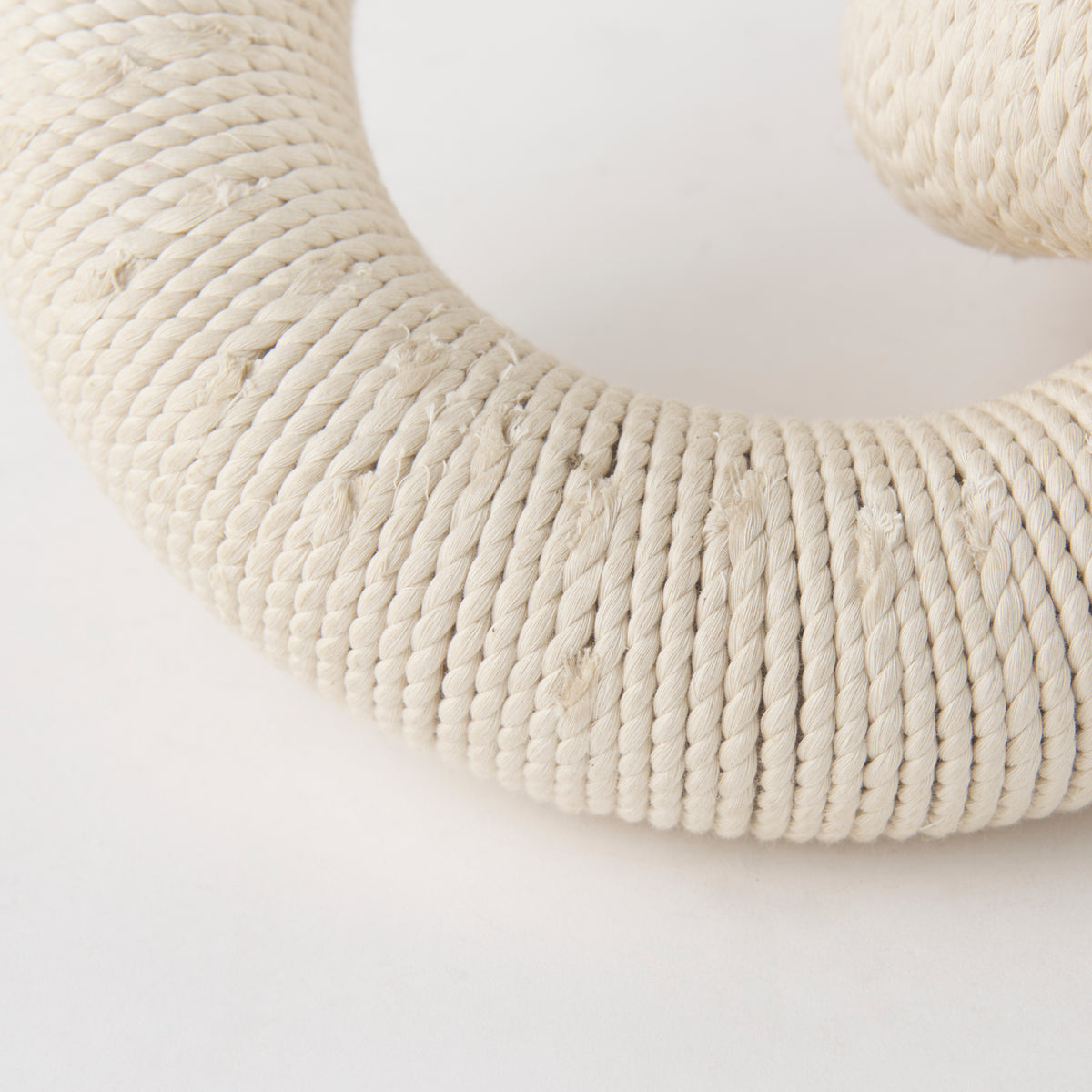Alize Solid Wood Circular Chain Link Decorative Object-Objects-DECOROLALA